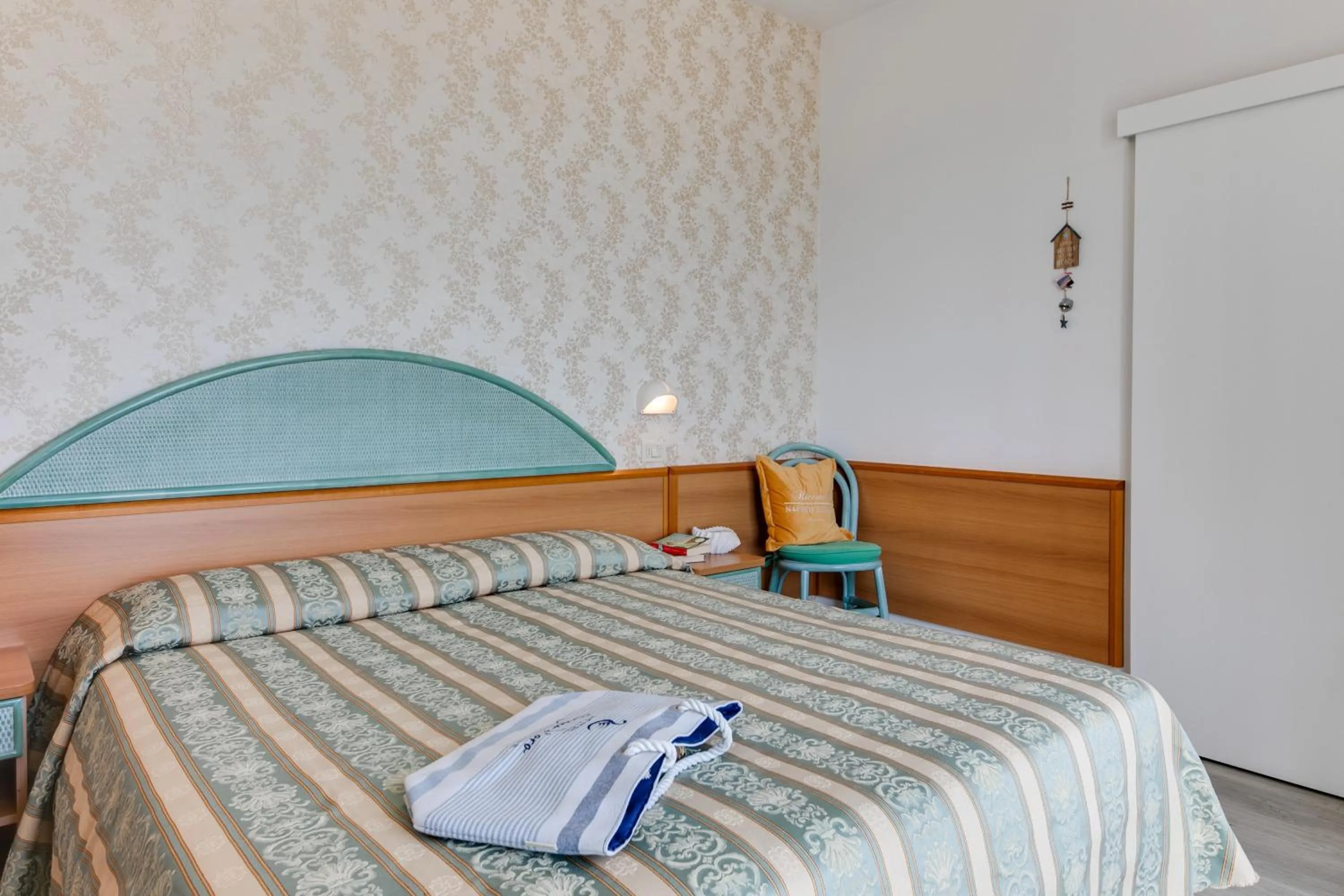 Bedroom, Bed in Hotel Cigno D'Oro