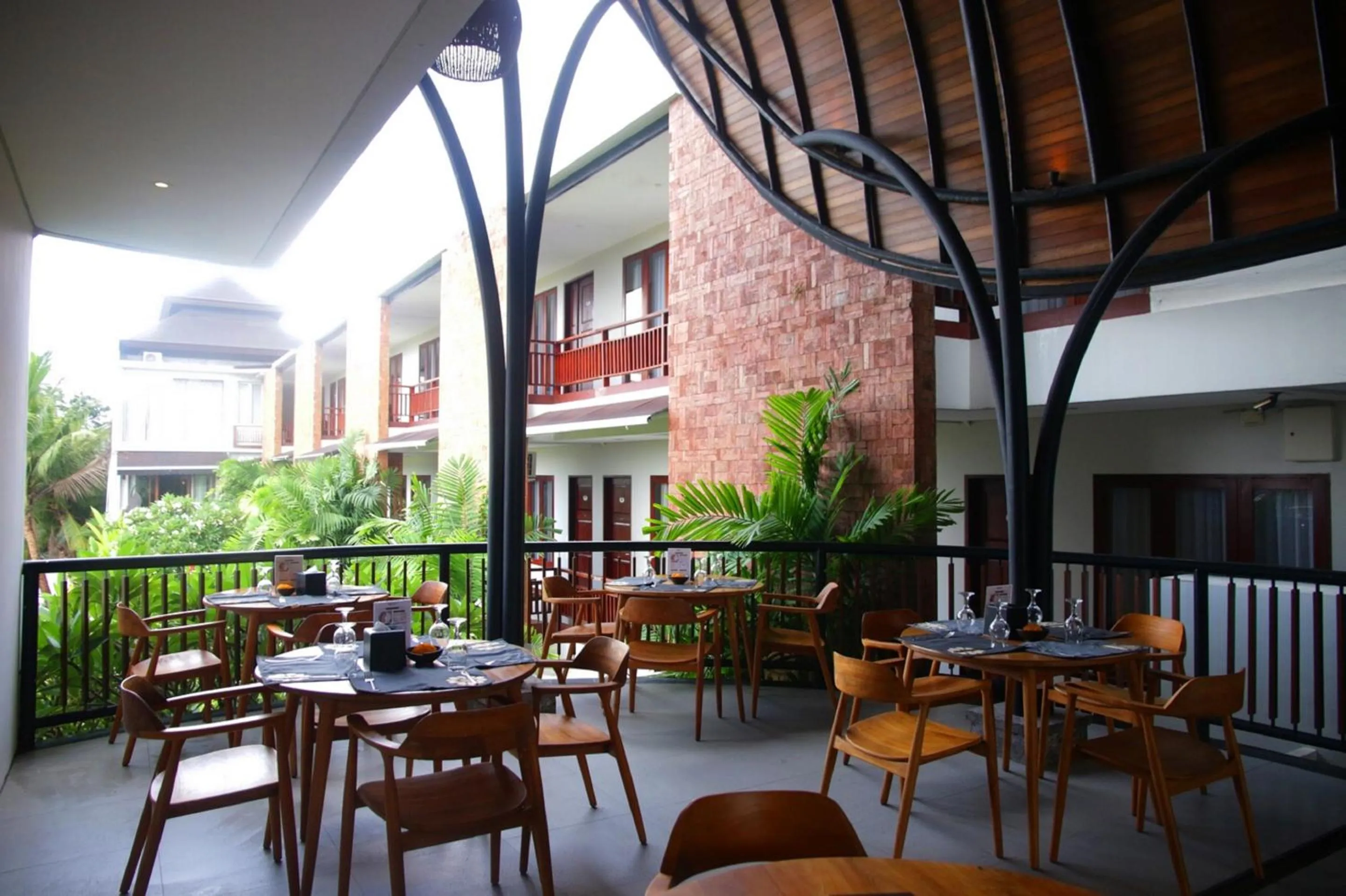 Restaurant/places to eat in djabu Seminyak Hotel