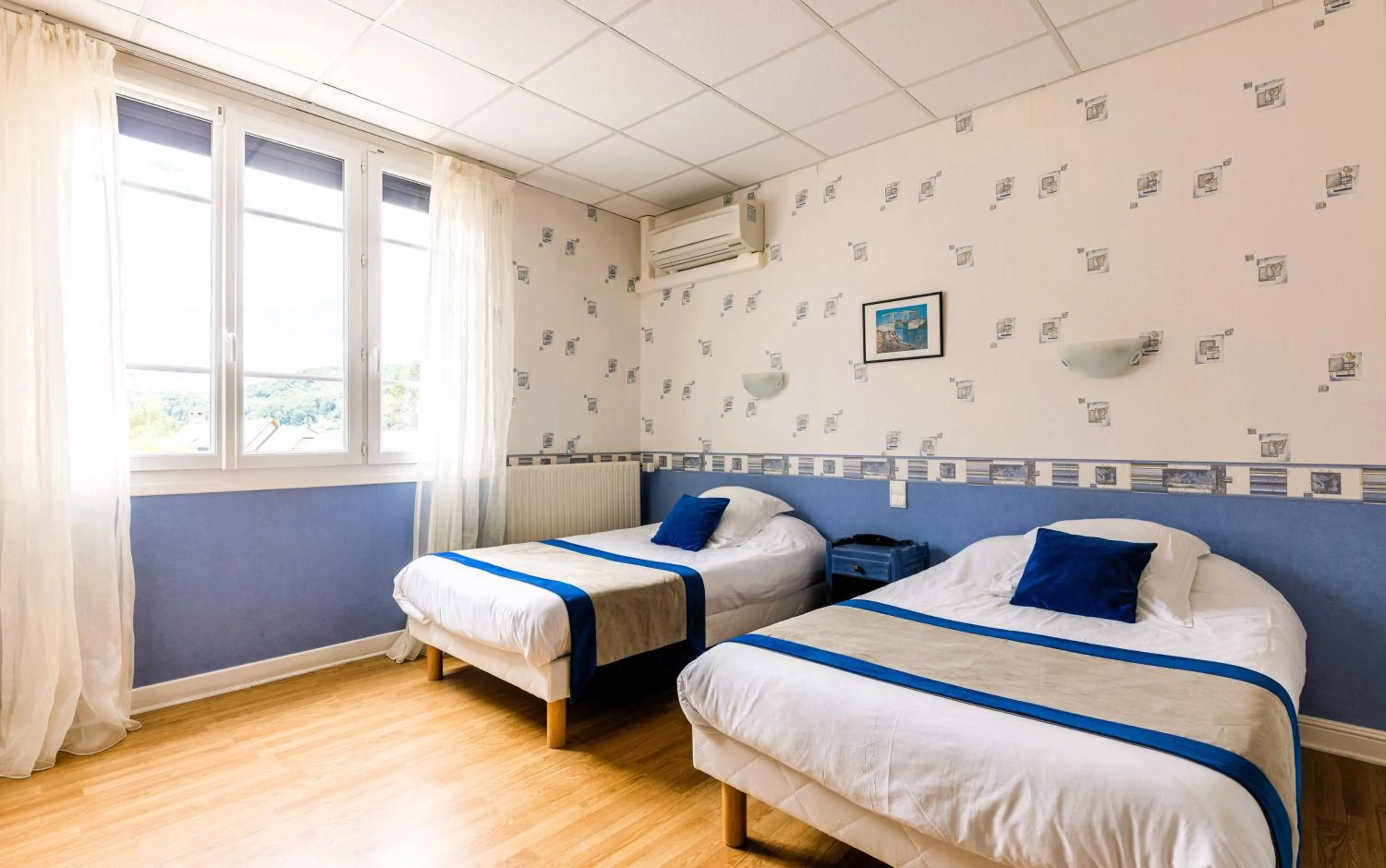 Bedroom, Bed in Le Sablier du Temps