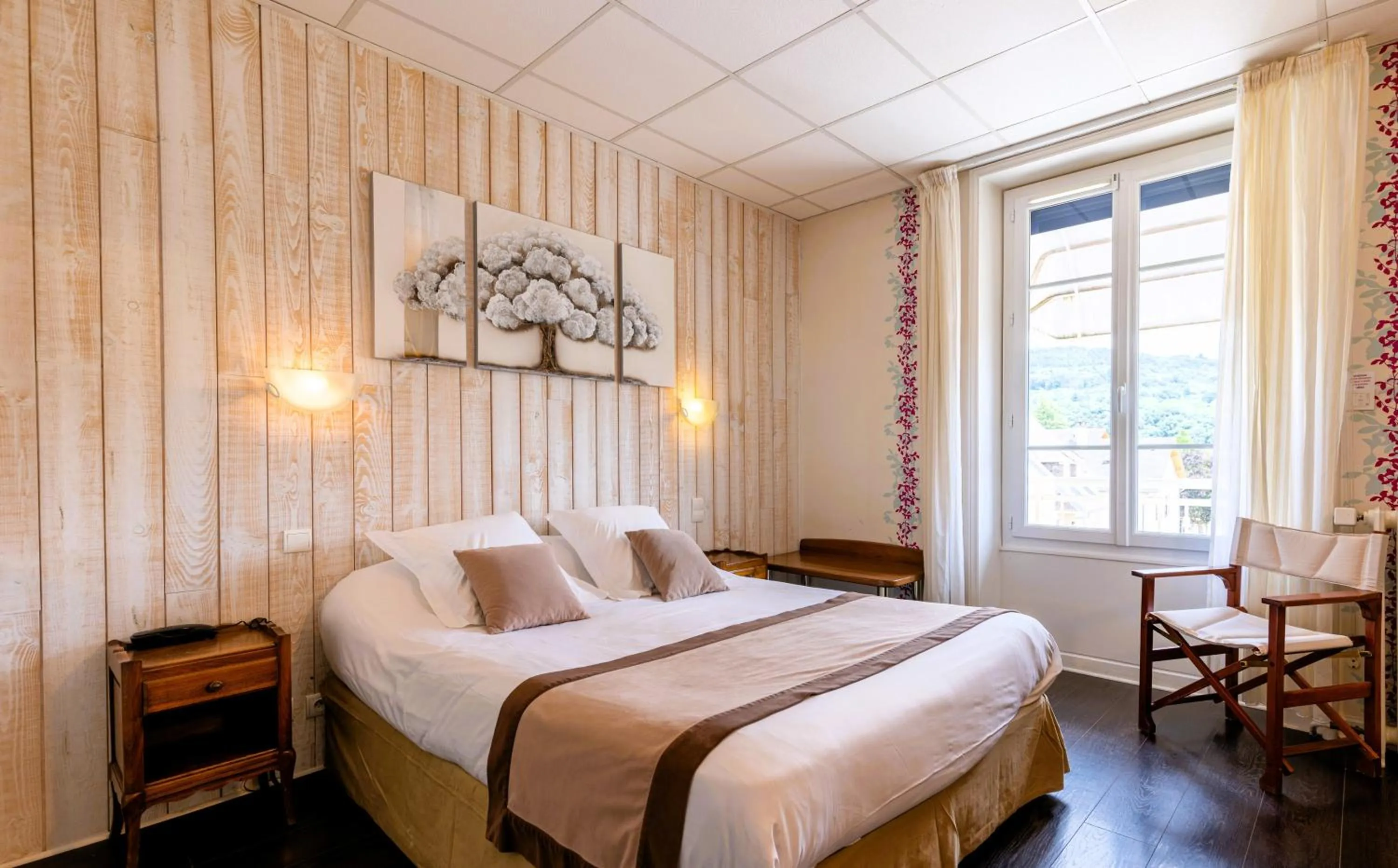 Bedroom, Bed in Le Sablier du Temps