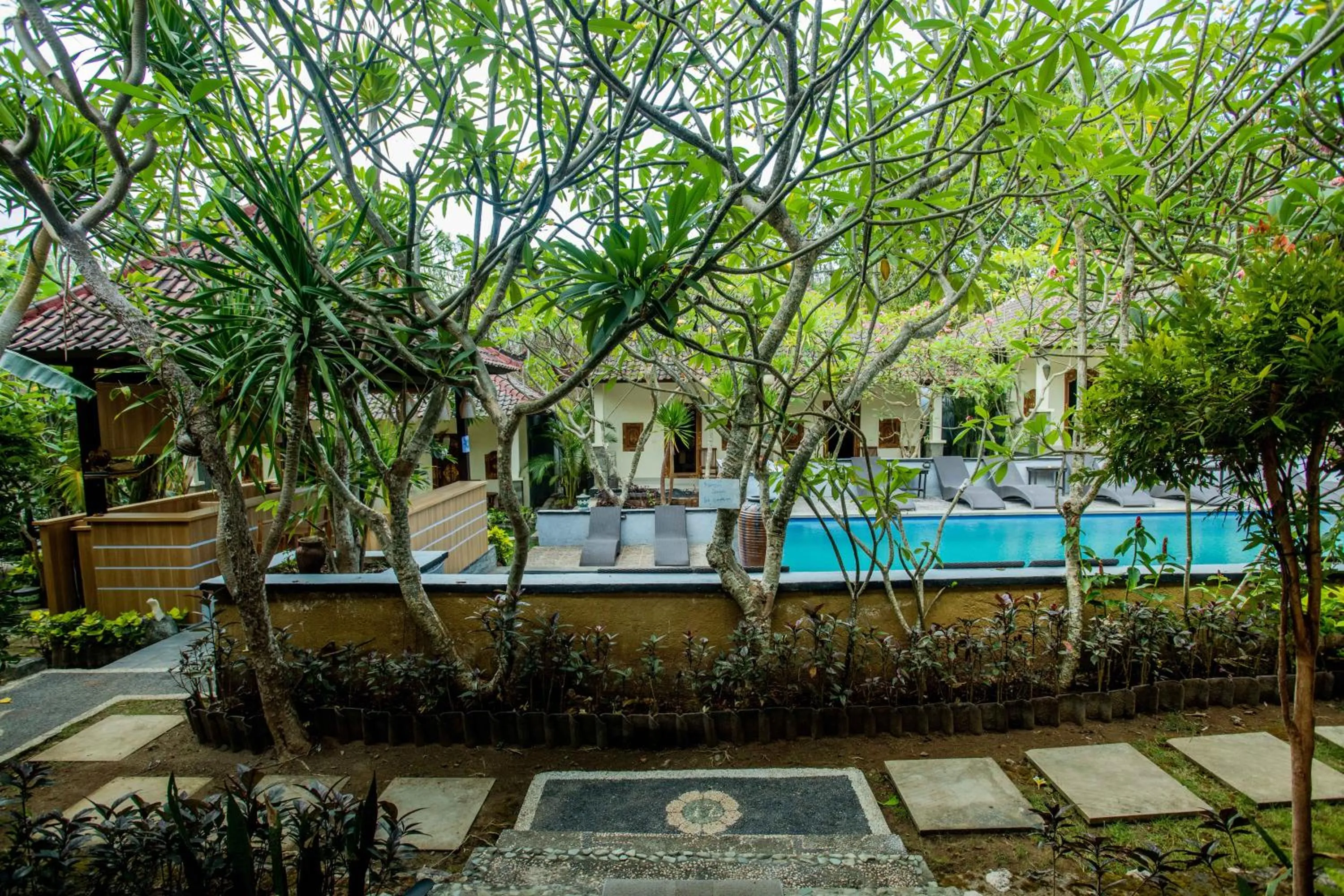 The Tanis Beach Resort Nusa Lembongan