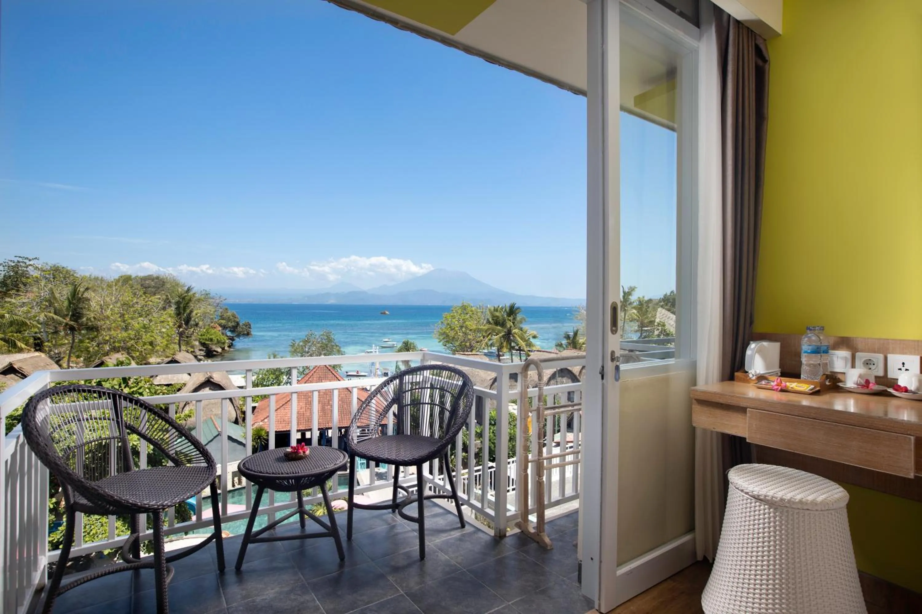 Balcony/Terrace in The Tanis Beach Resort Nusa Lembongan