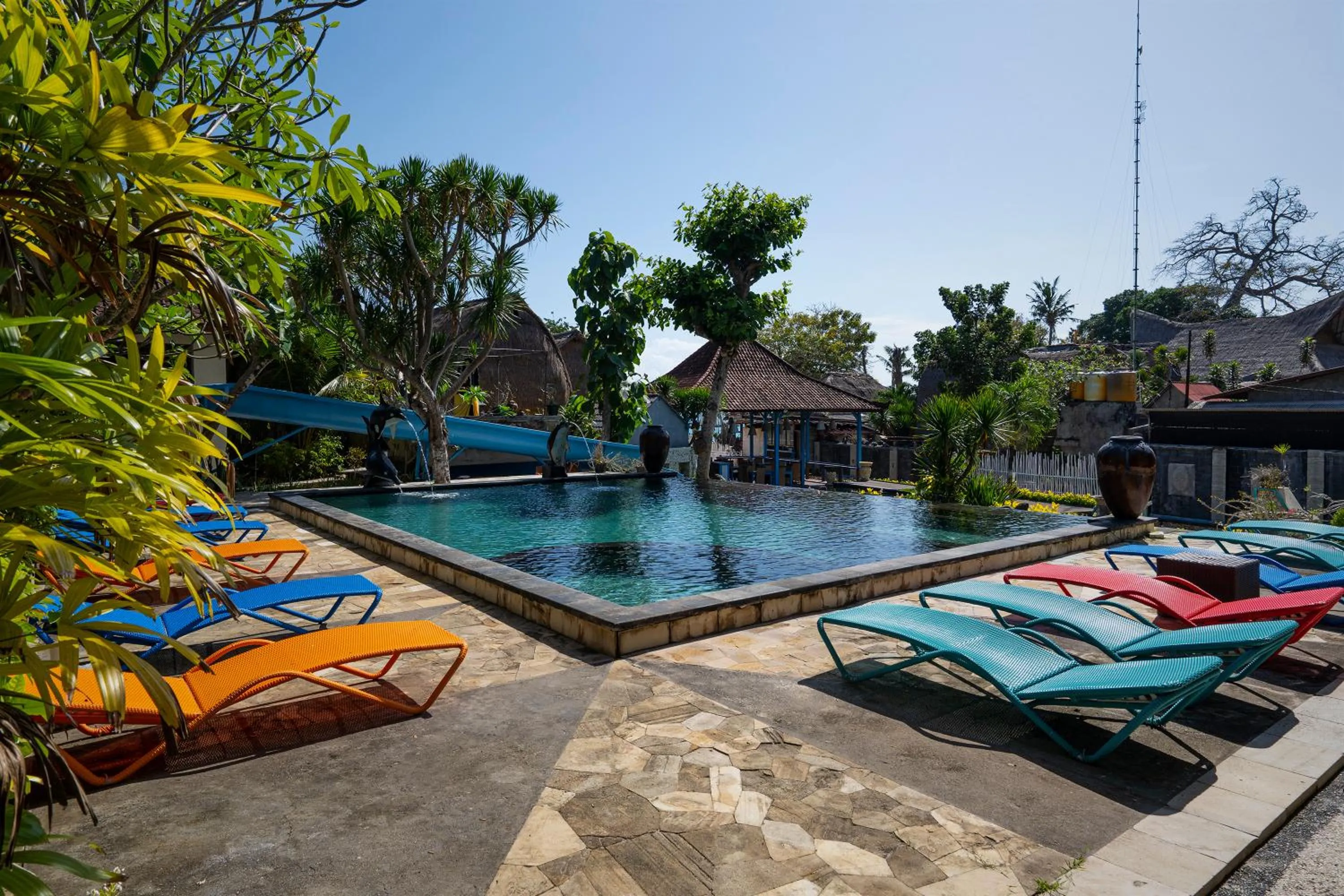 Swimming pool in The Tanis Beach Resort Nusa Lembongan