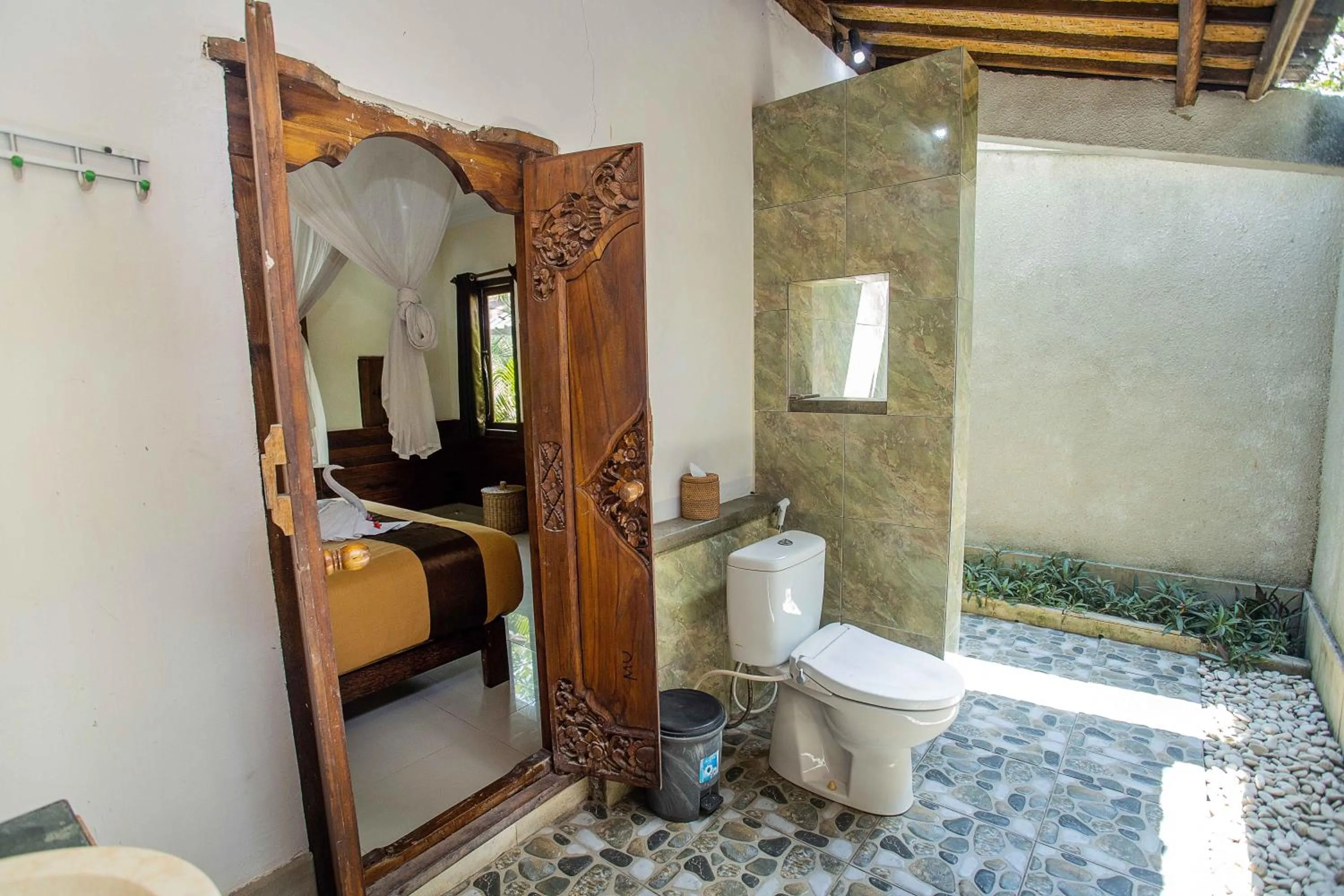 The Tanis Beach Resort Nusa Lembongan