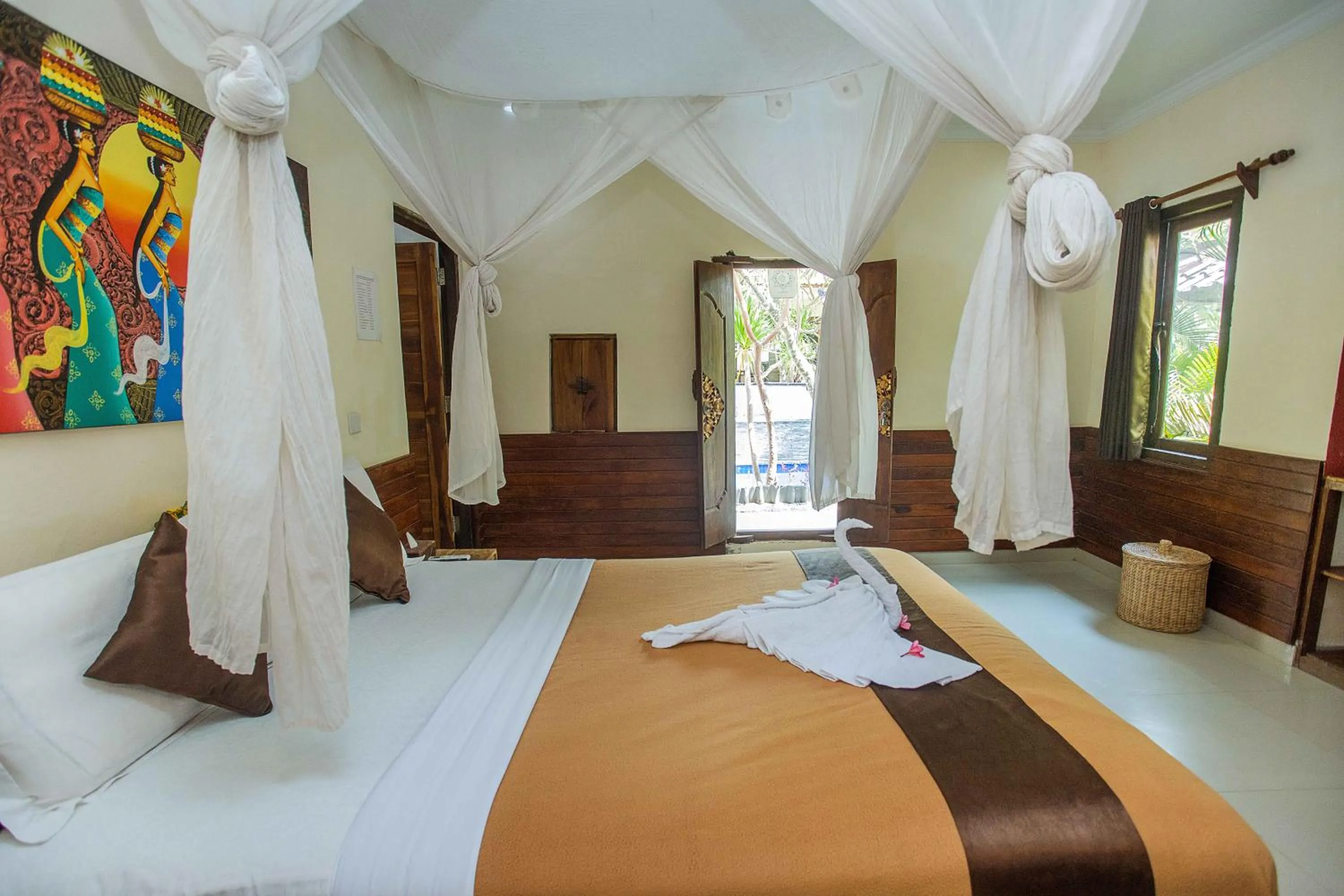 Bed in The Tanis Beach Resort Nusa Lembongan