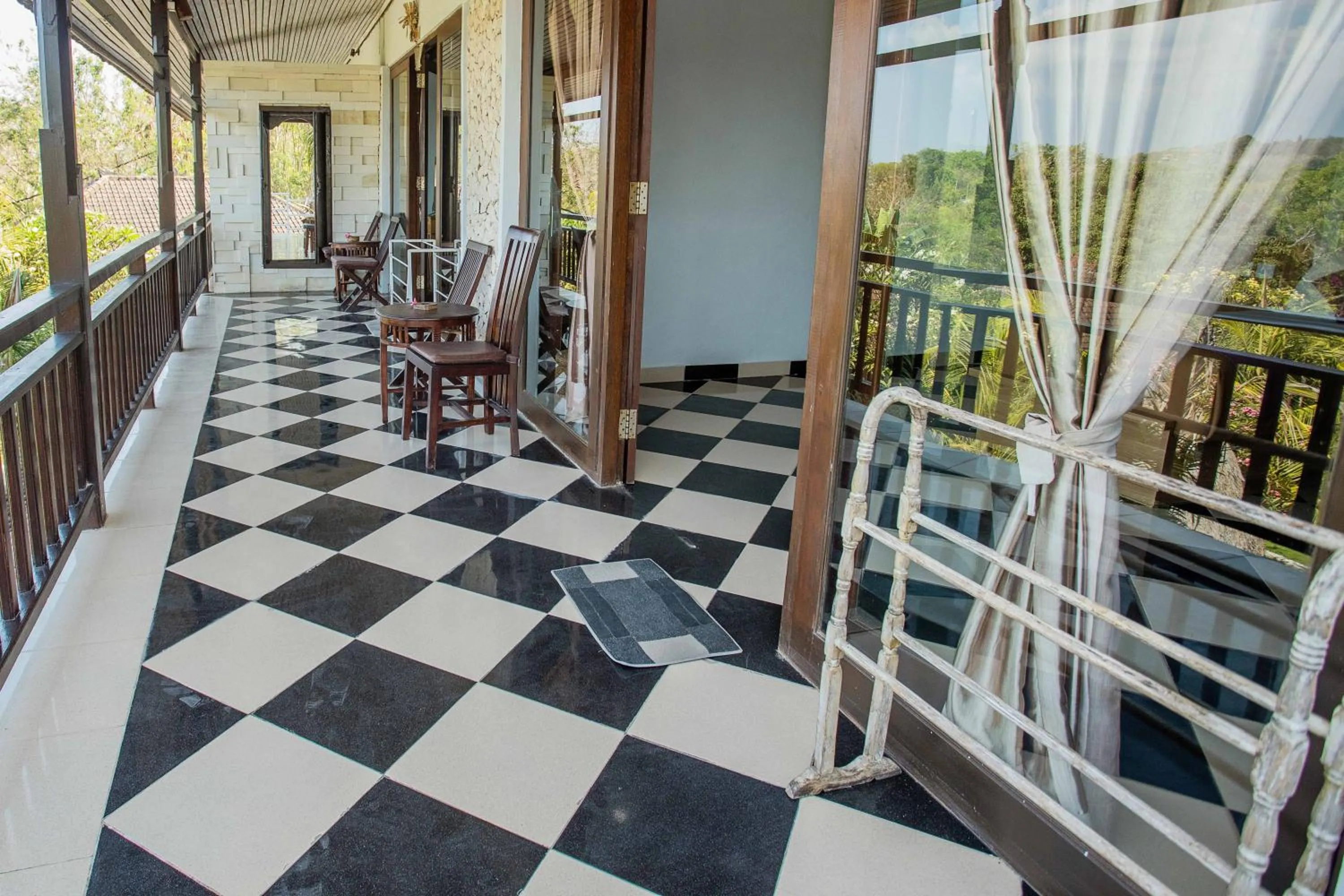 The Tanis Beach Resort Nusa Lembongan