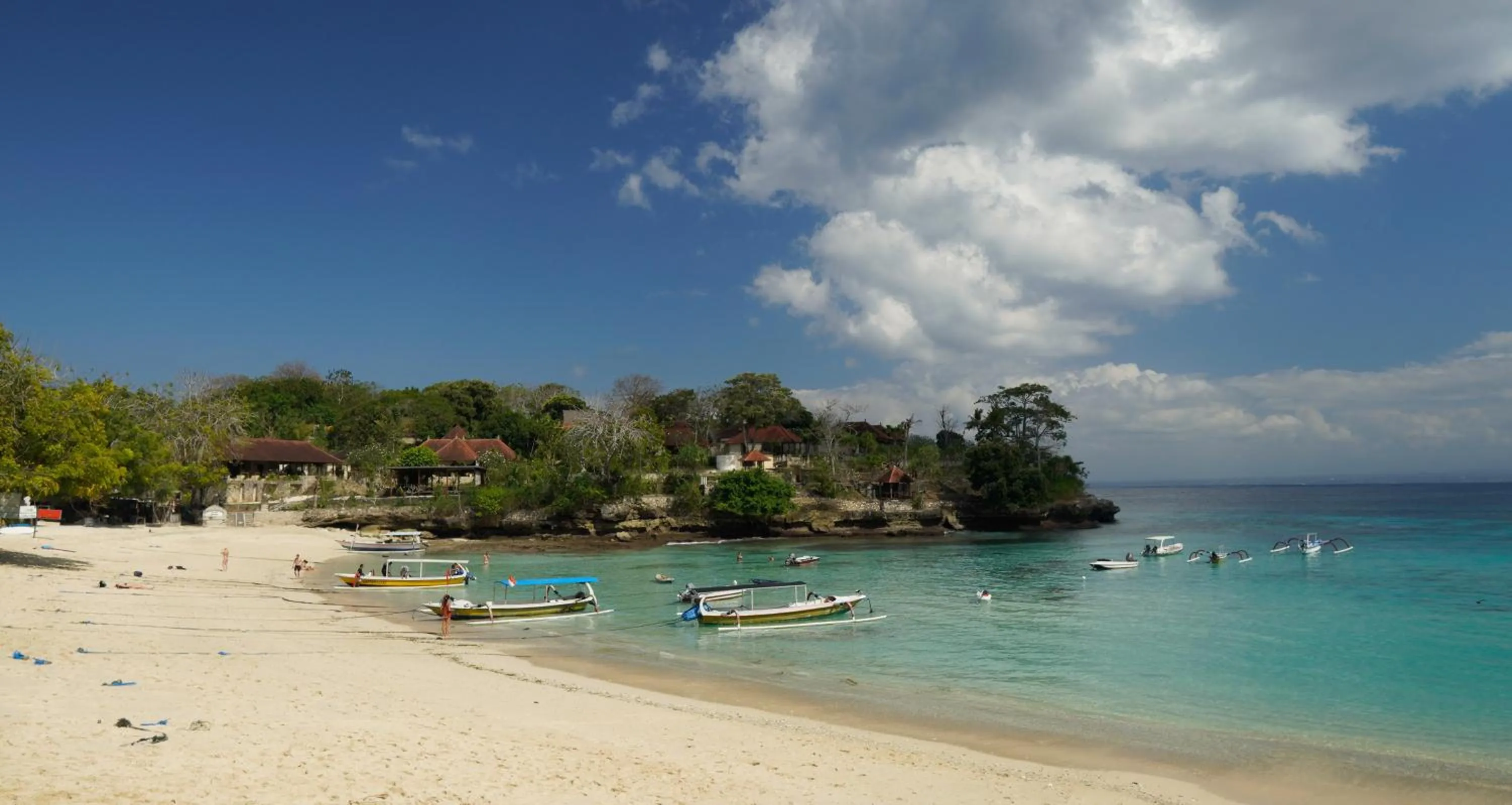 Natural landscape in The Tanis Beach Resort Nusa Lembongan