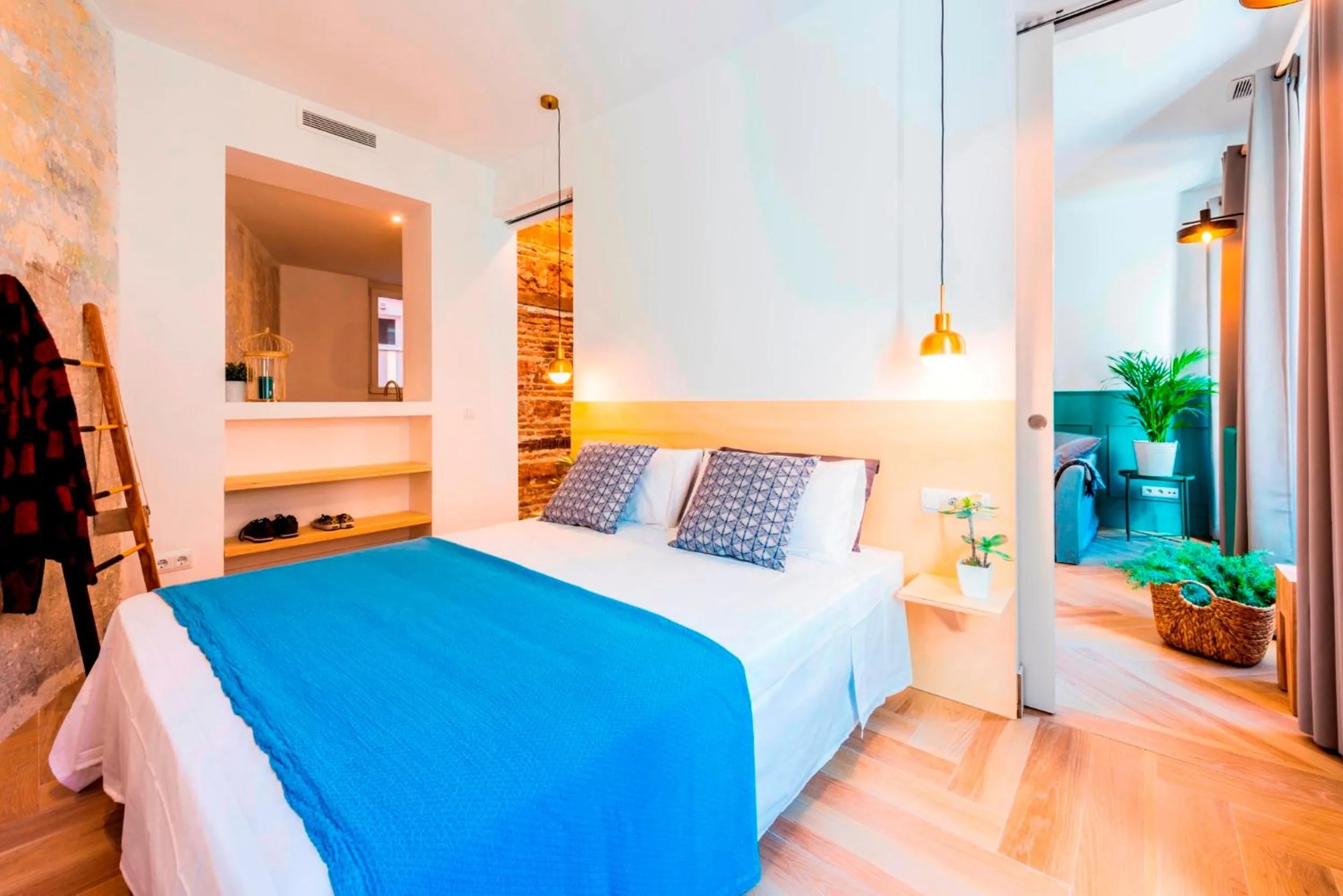 Bed in Be Mate Gran Vía Suites