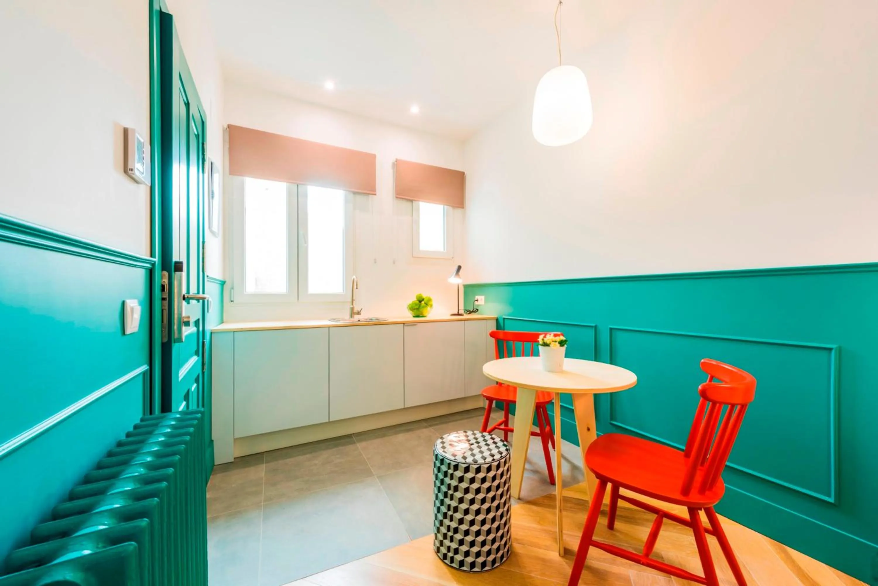 Living room in Be Mate Gran Vía Suites