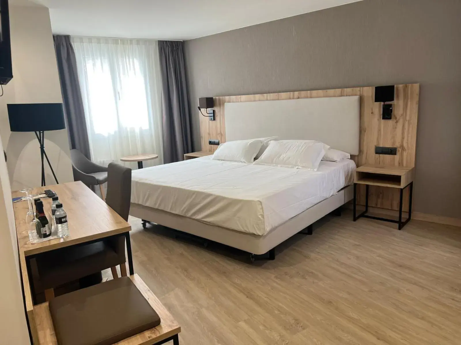 Superior Queen Room - single occupancy in Hotel ELE Acueducto Superior Queen Room - single occupancy in Hotel ELE Acueducto