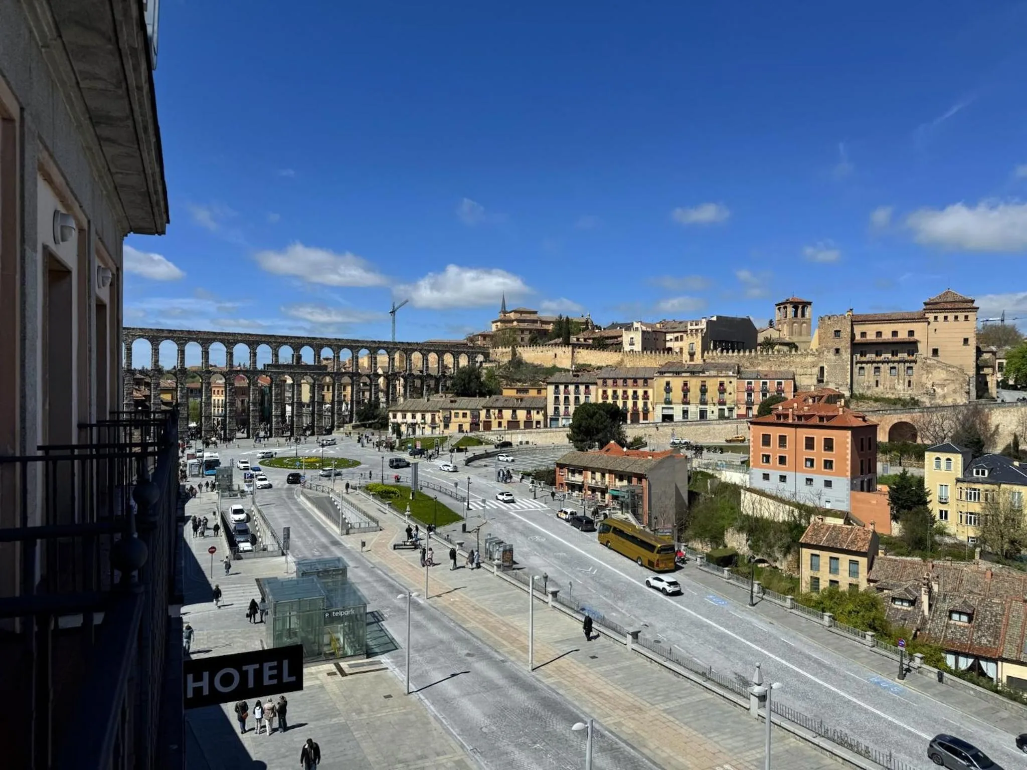 City view in Hotel ELE Acueducto