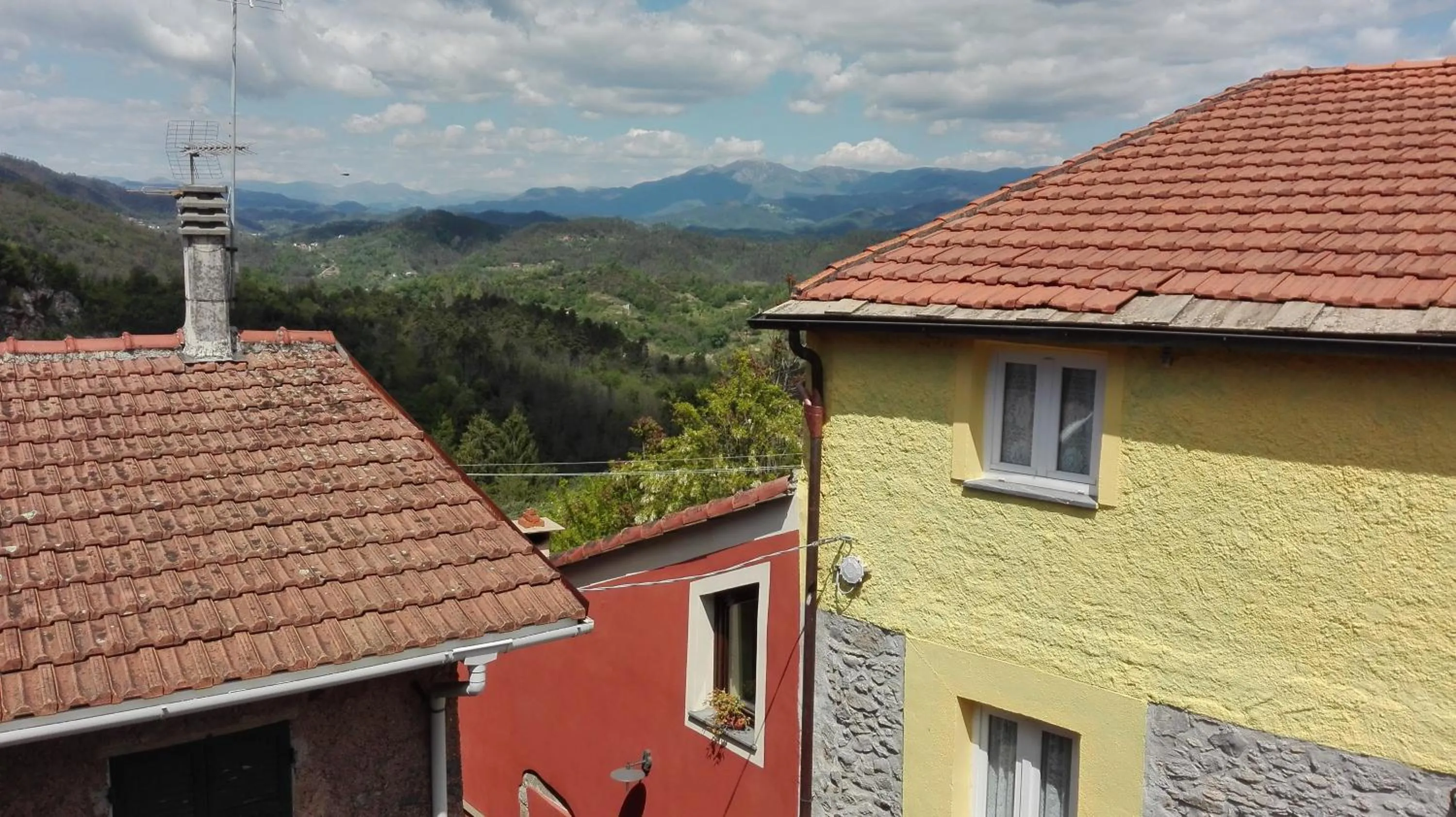 Mountain view in Hotel Paese Corvara