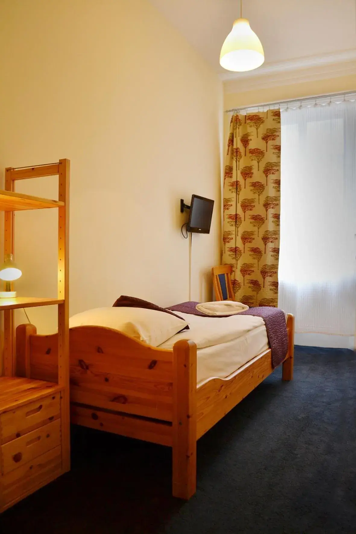 Single Room with Shared Bathroom in 72QT Single Room with Shared Bathroom in 72QT