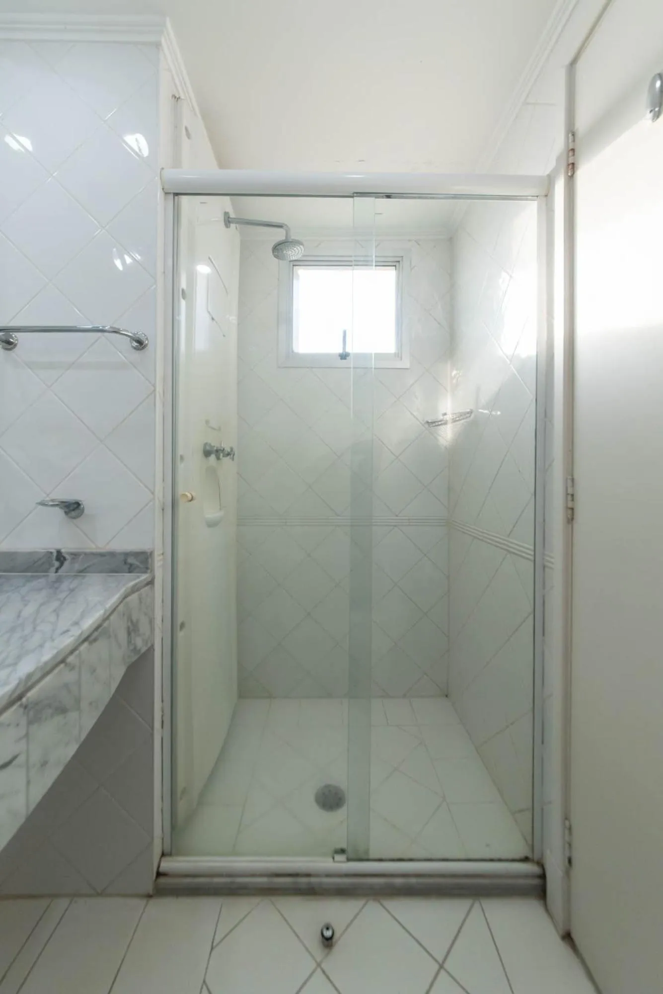 CHARMOSO FLAT NA OSCAR FREIRE