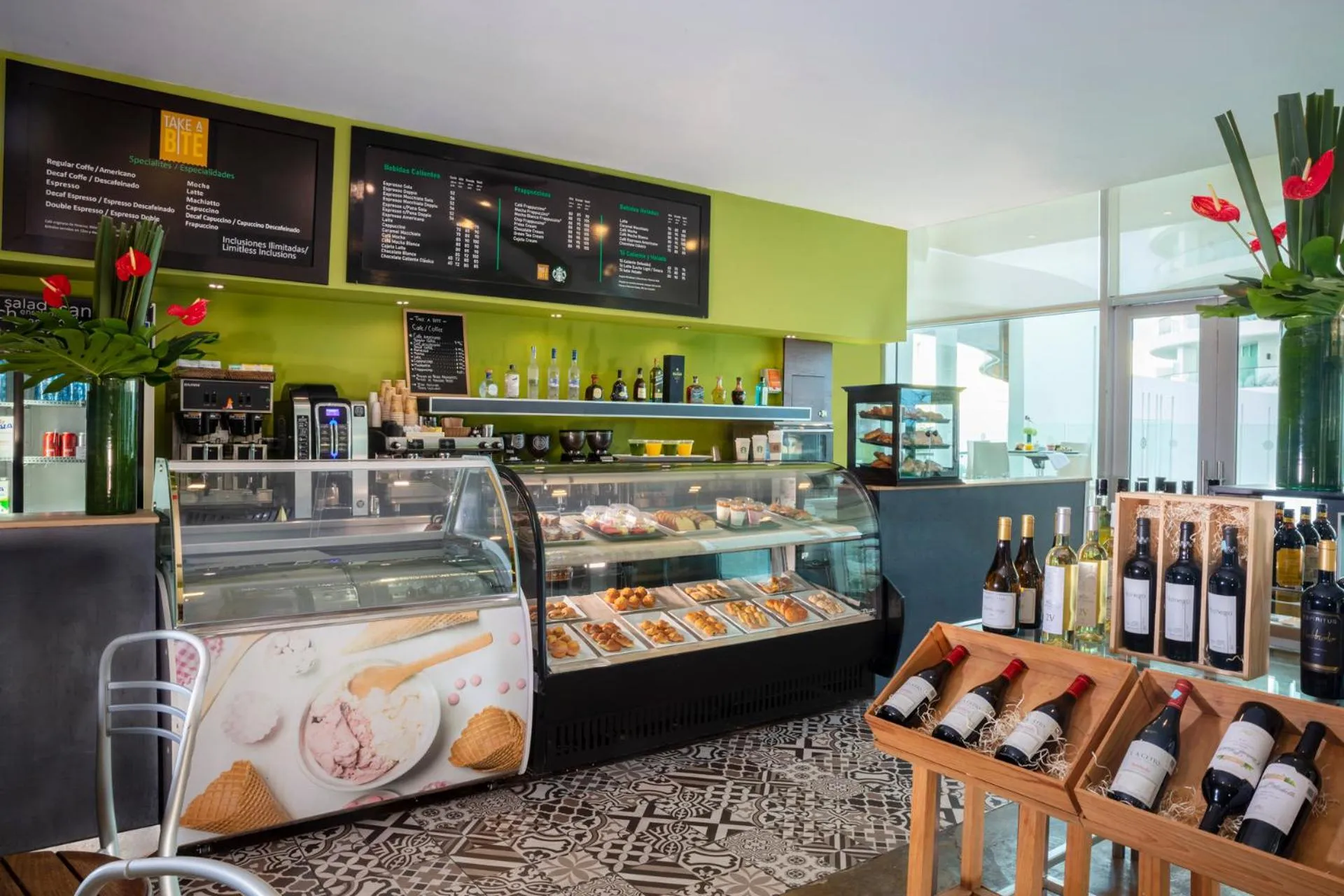 Coffee/tea facilities in Altitude at Krystal Grand Cancun - All Inclusive