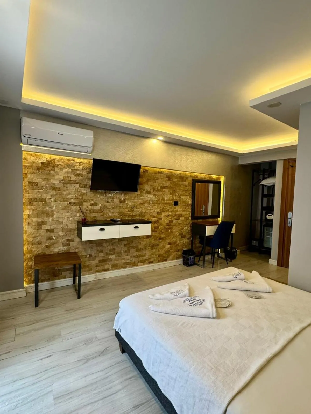 Bed in Sirkeci Quietness Hotel