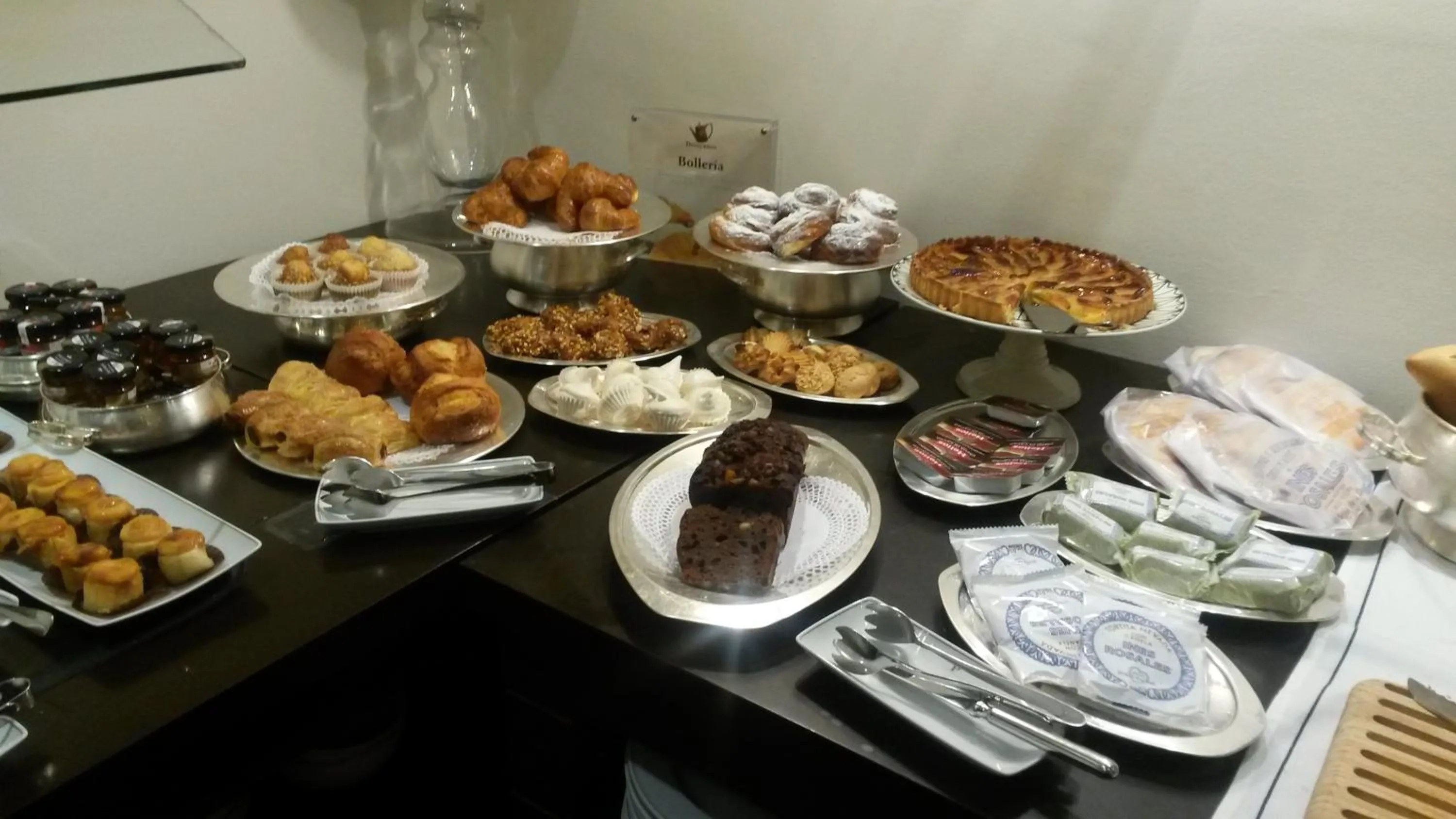 Breakfast in Parador de Granada