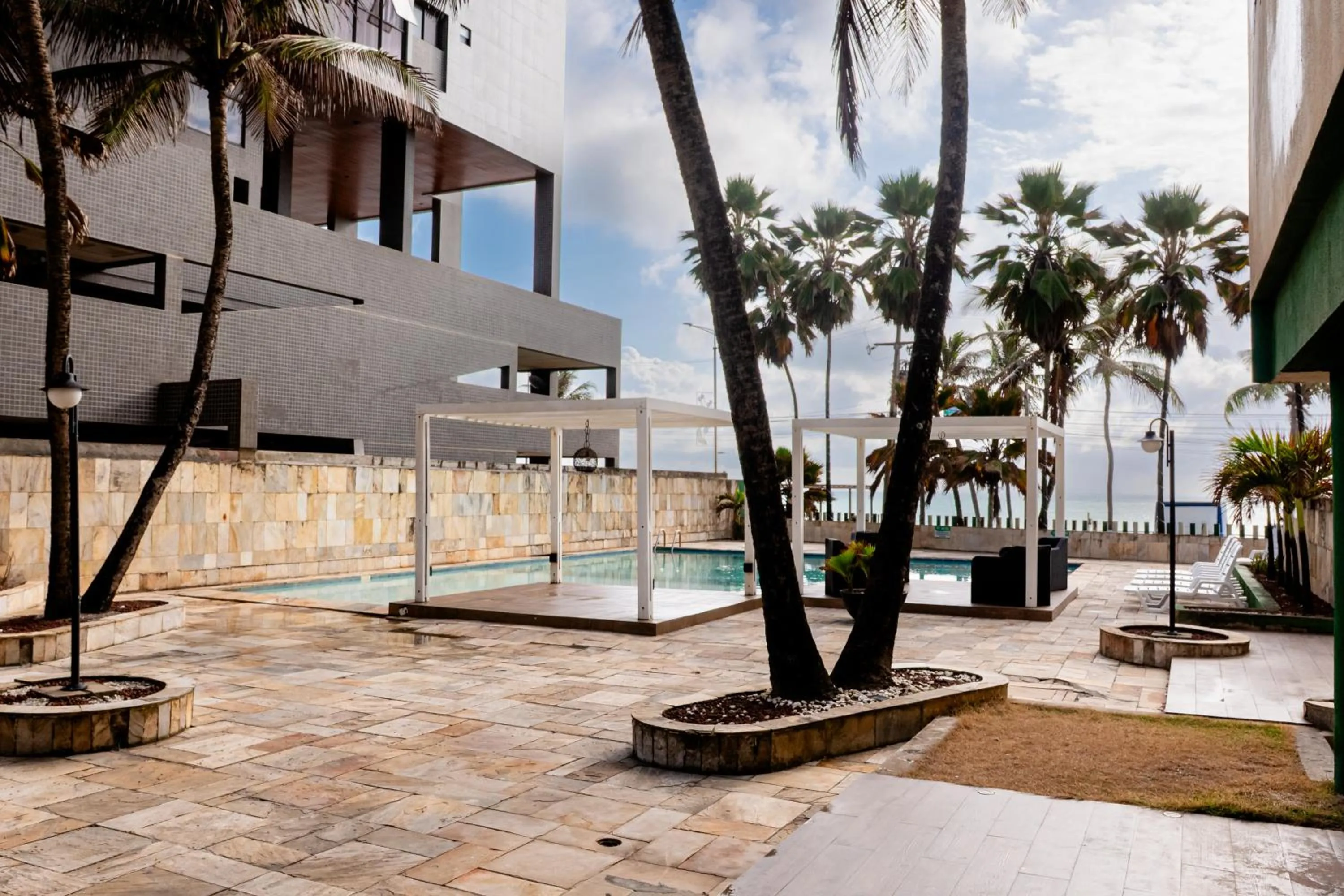 Swimming pool in Matsubara Acqua Park Hotel