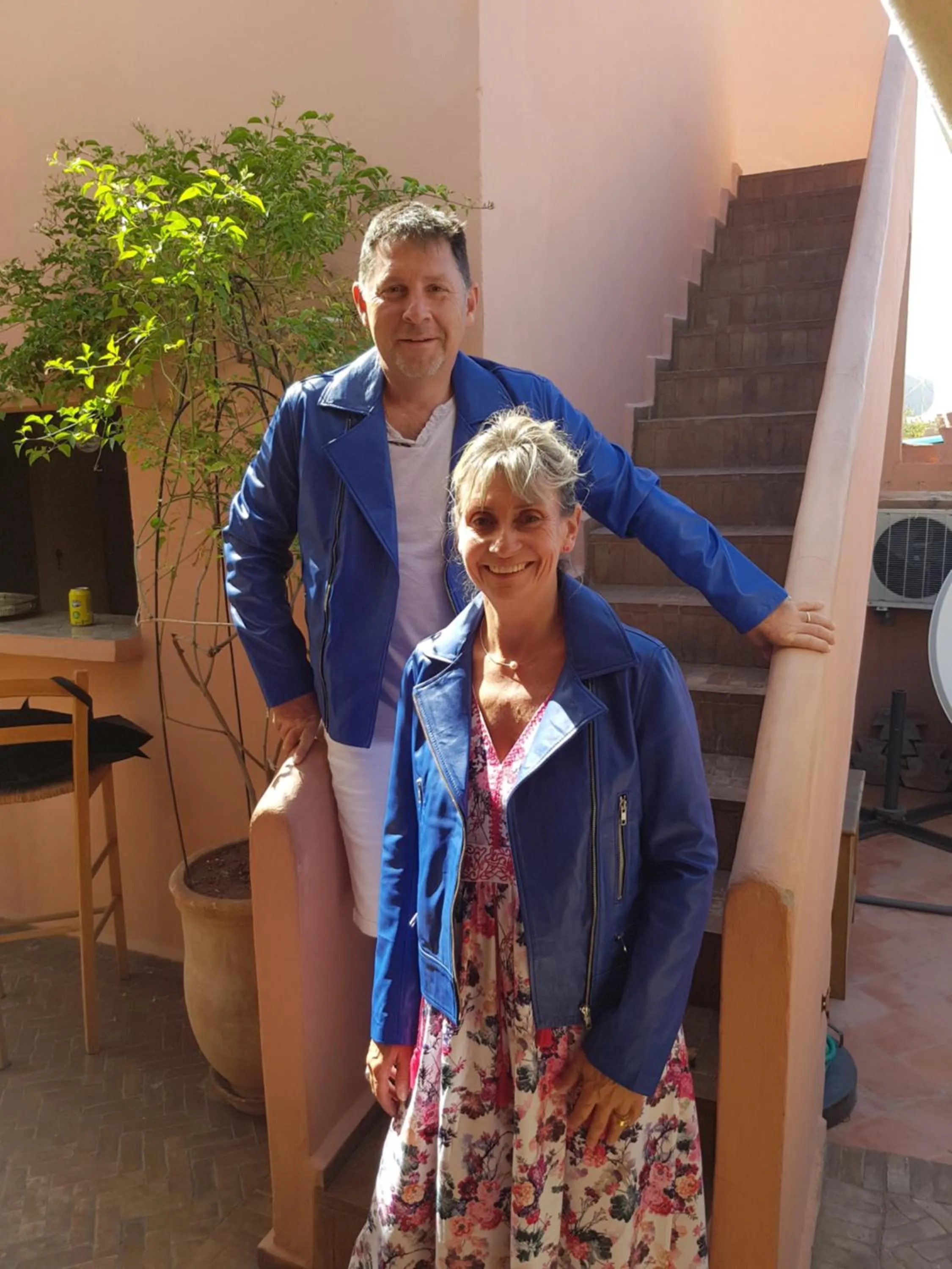 Staff in Dar Andamaure