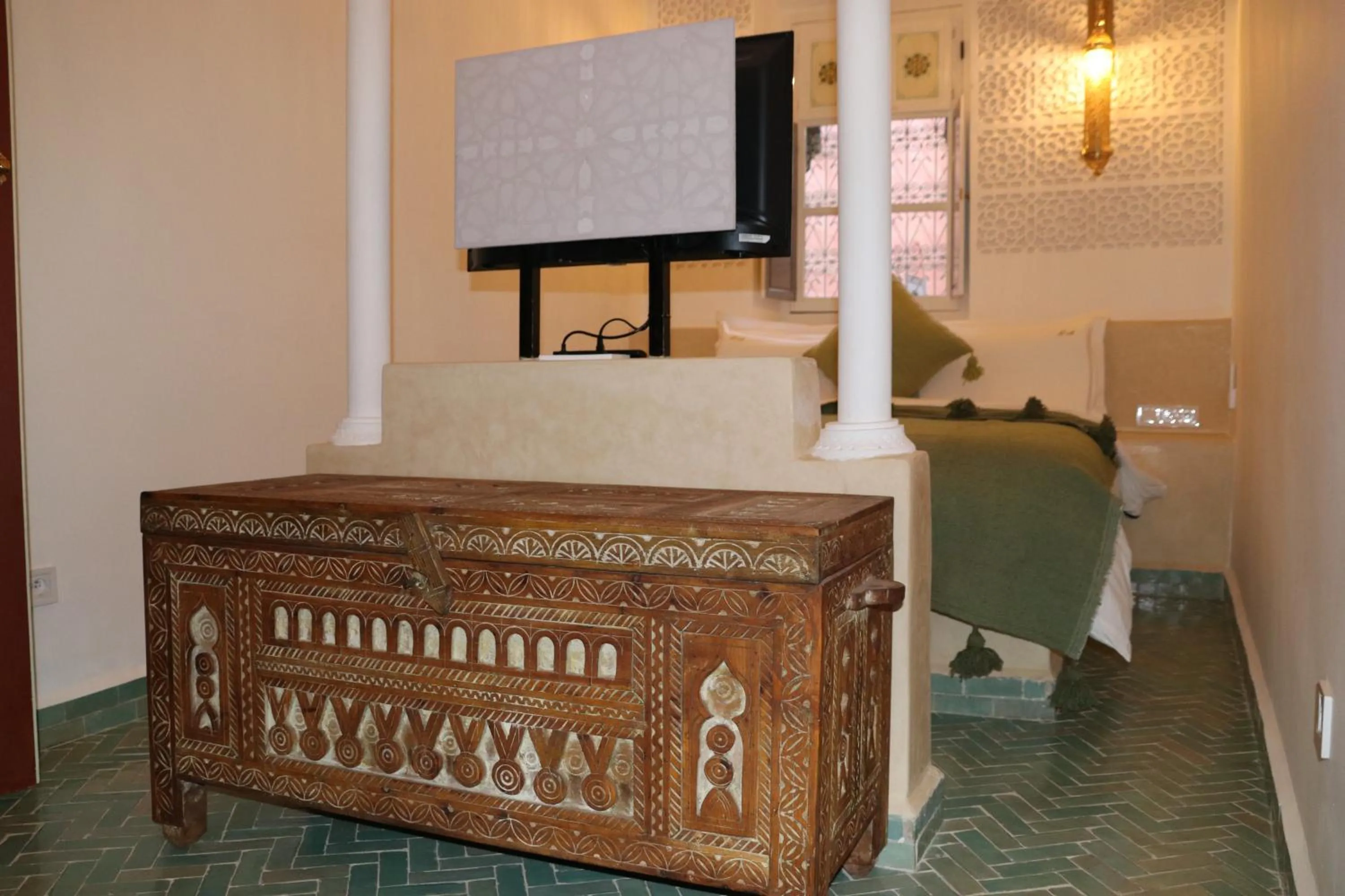 Decorative detail in Dar Andamaure