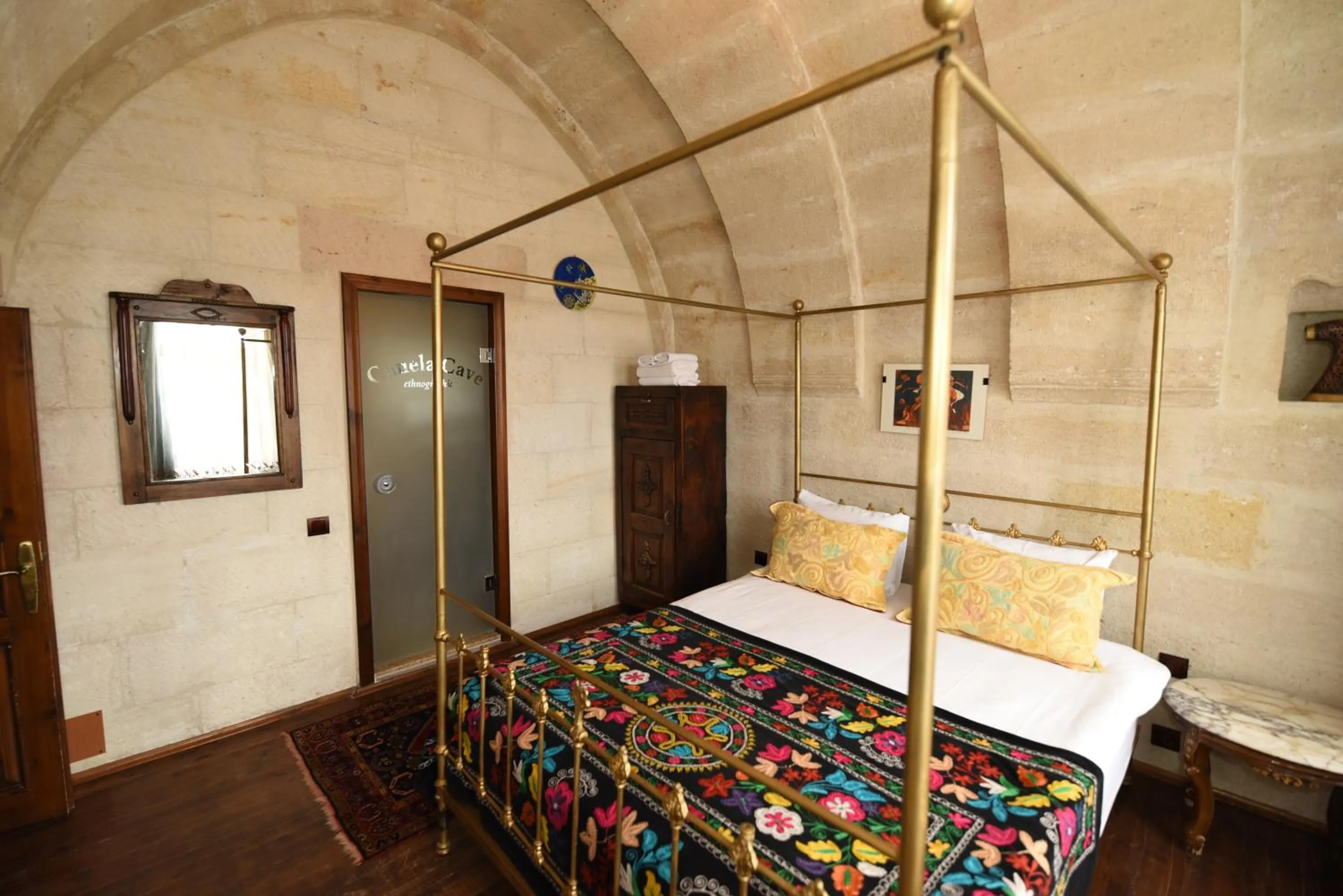 Bed in Canela Cave Hotel - Cappadocia