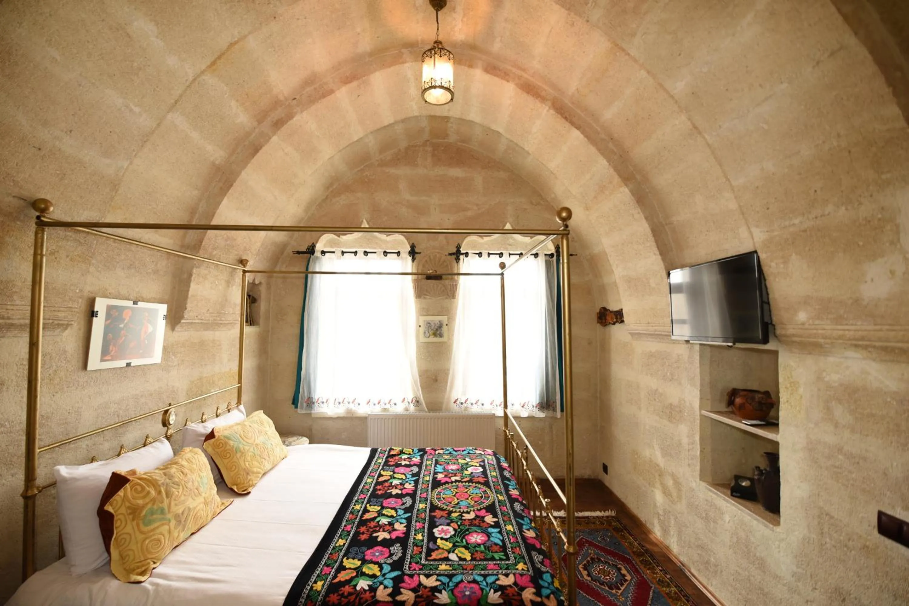 Bedroom, Bed in Canela Cave Hotel - Cappadocia