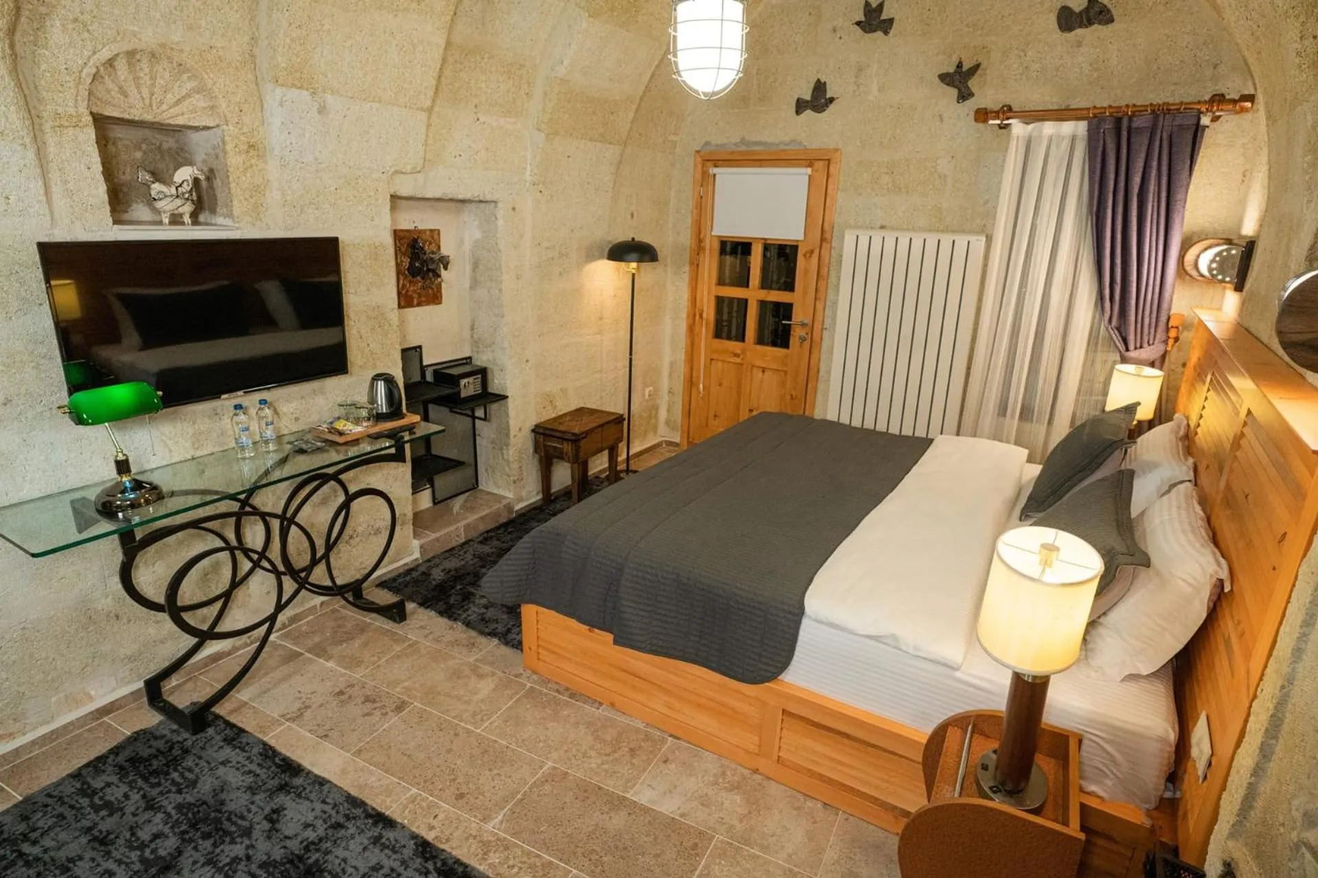 Bed in Canela Cave Hotel - Cappadocia