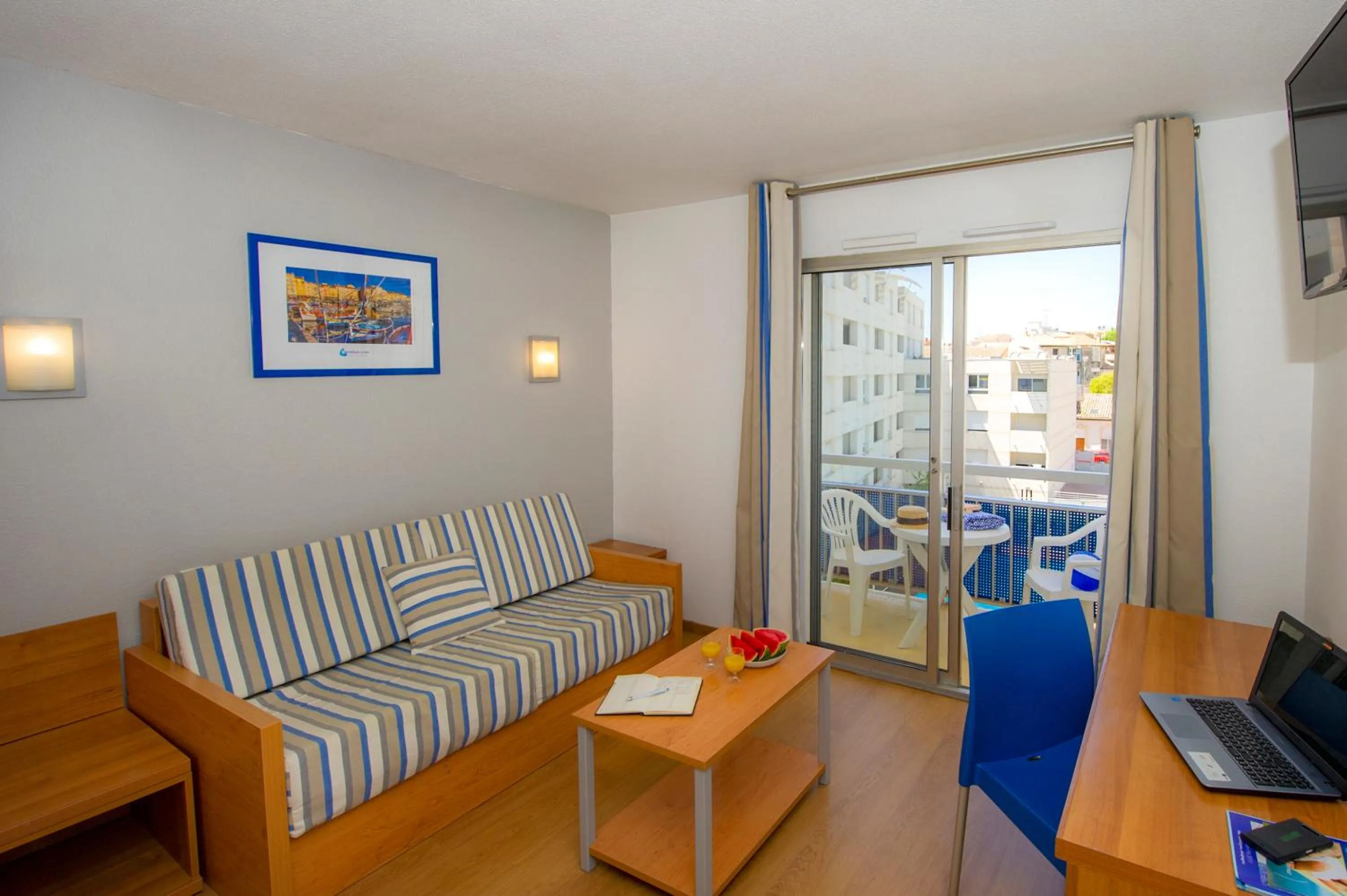 Bedroom in Appart'hôtel Goélia Sun City