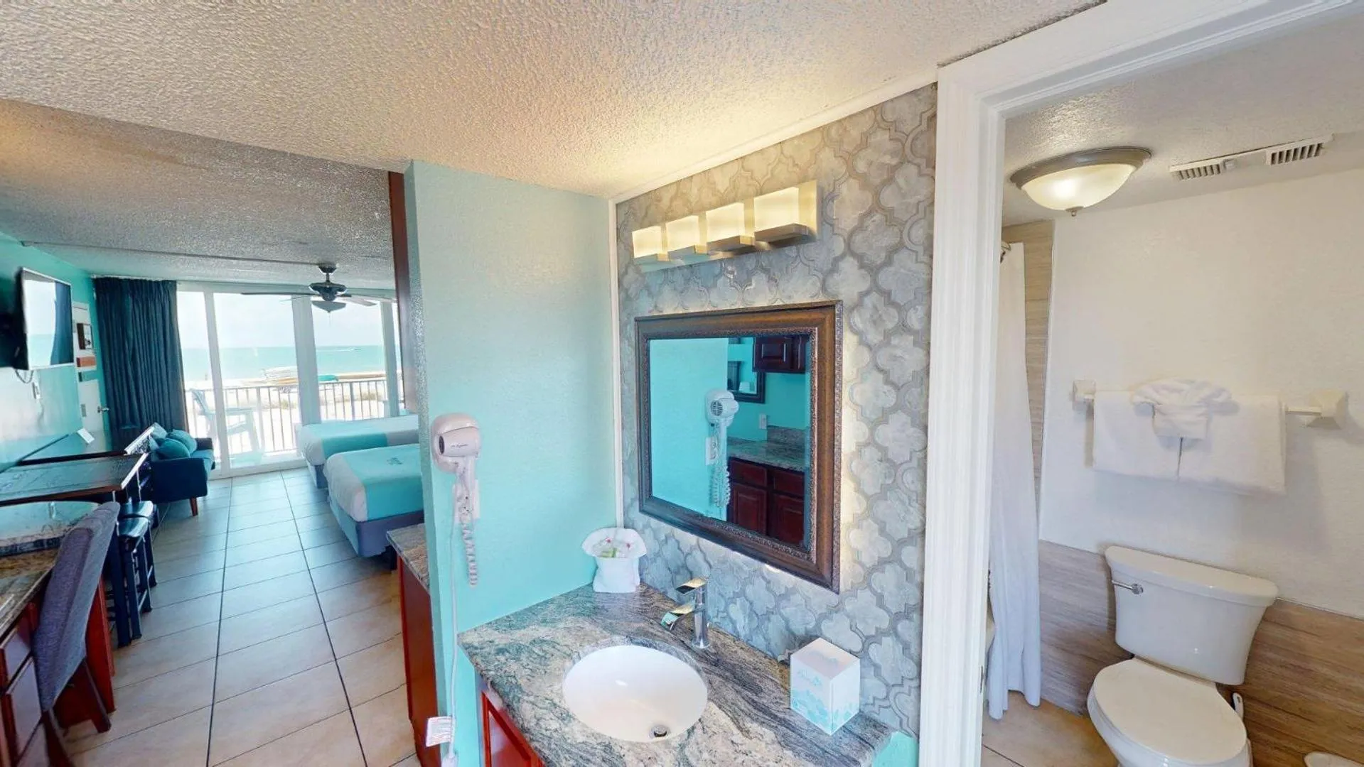 Bathroom in Island Inn Beach Resort