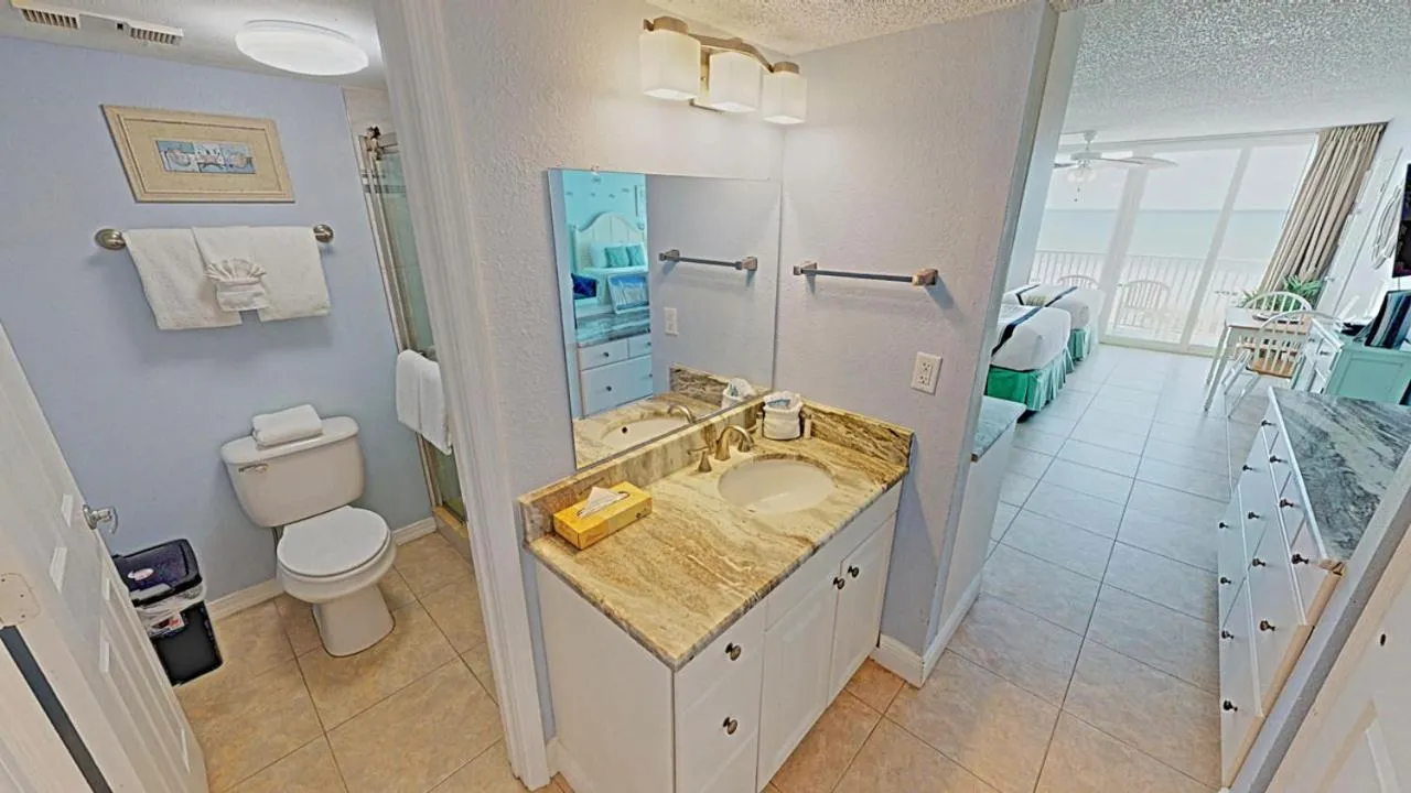 Bathroom in Island Inn Beach Resort