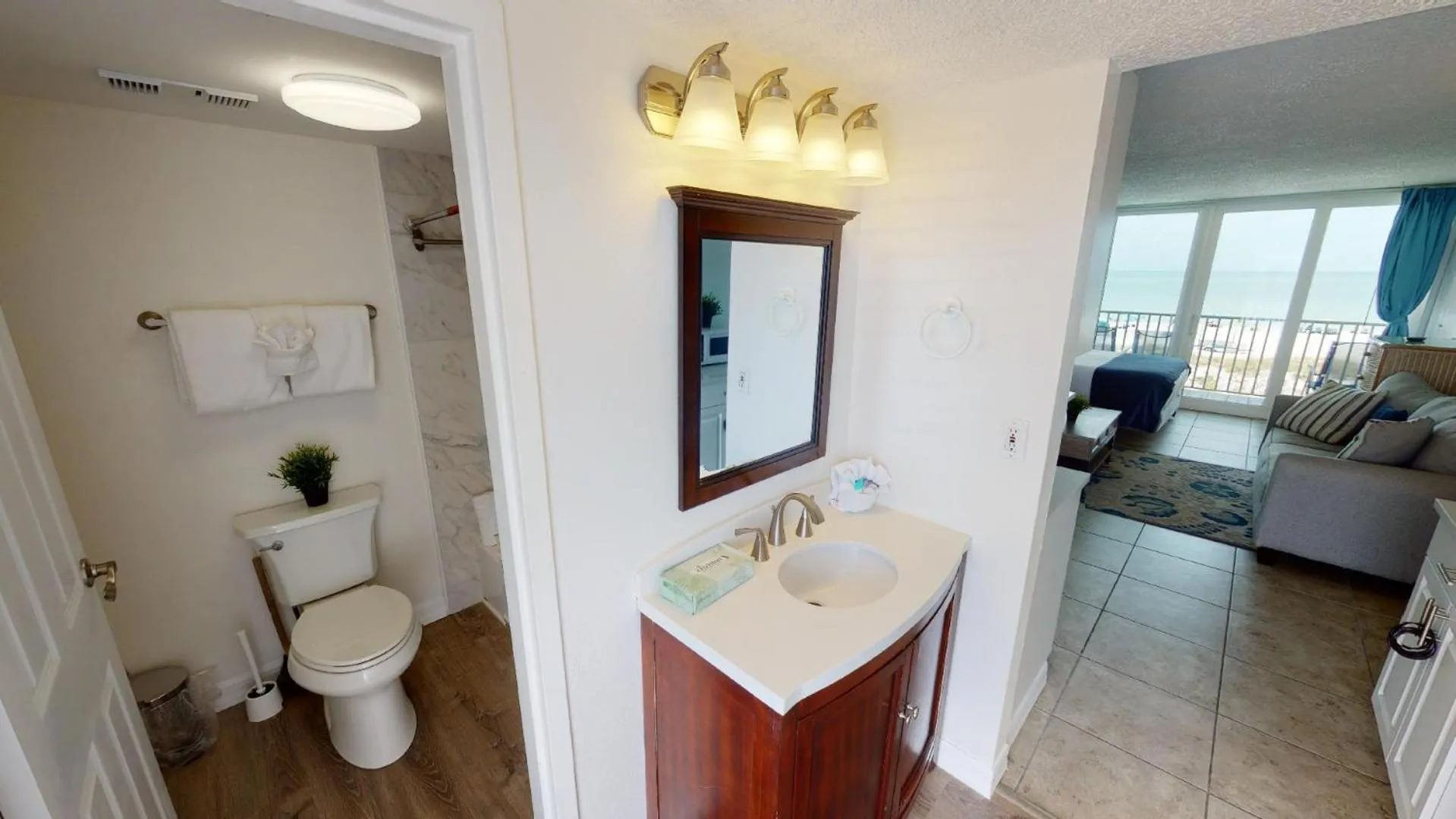 Bathroom in Island Inn Beach Resort