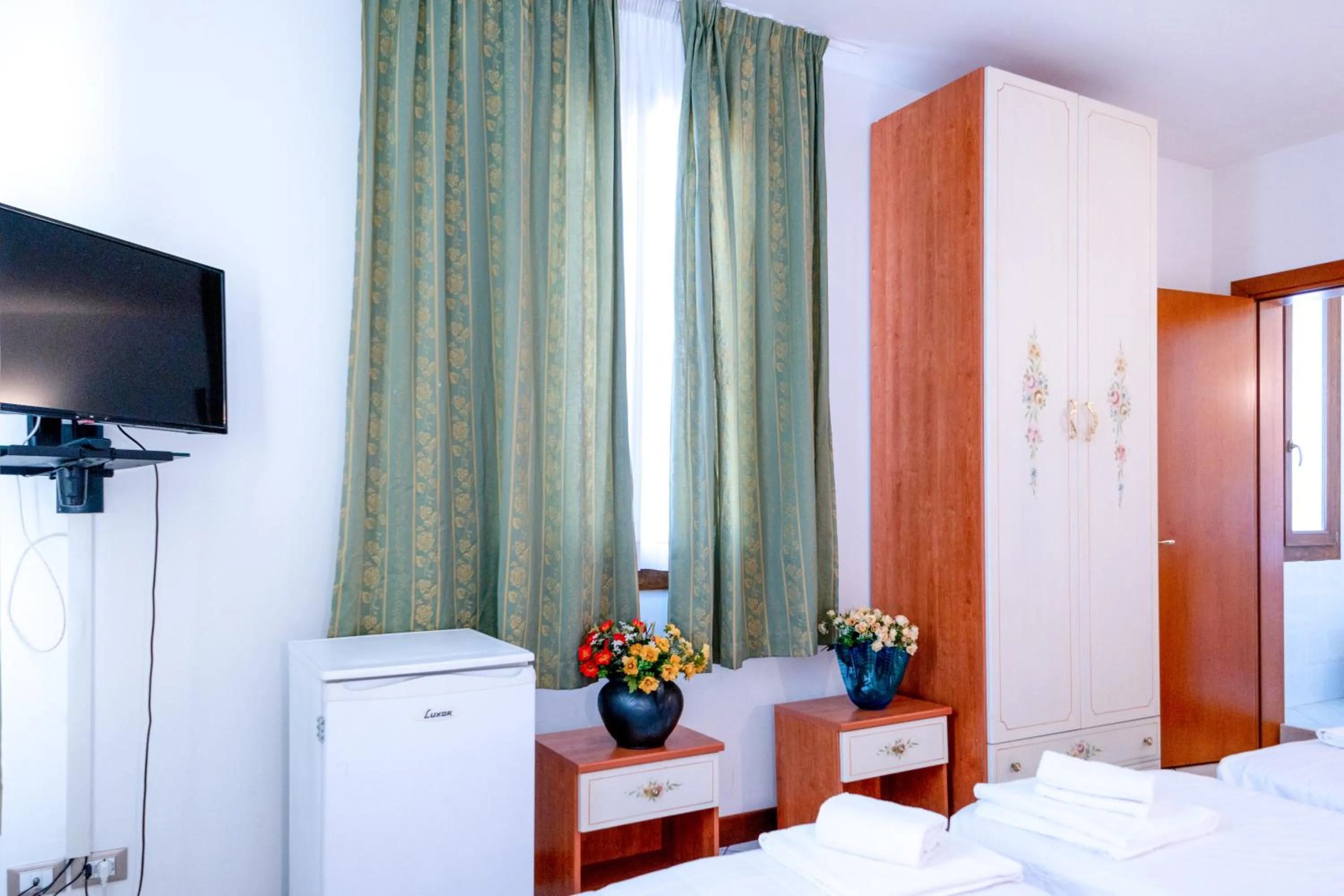 Bed in Hotel New Aurora Venice