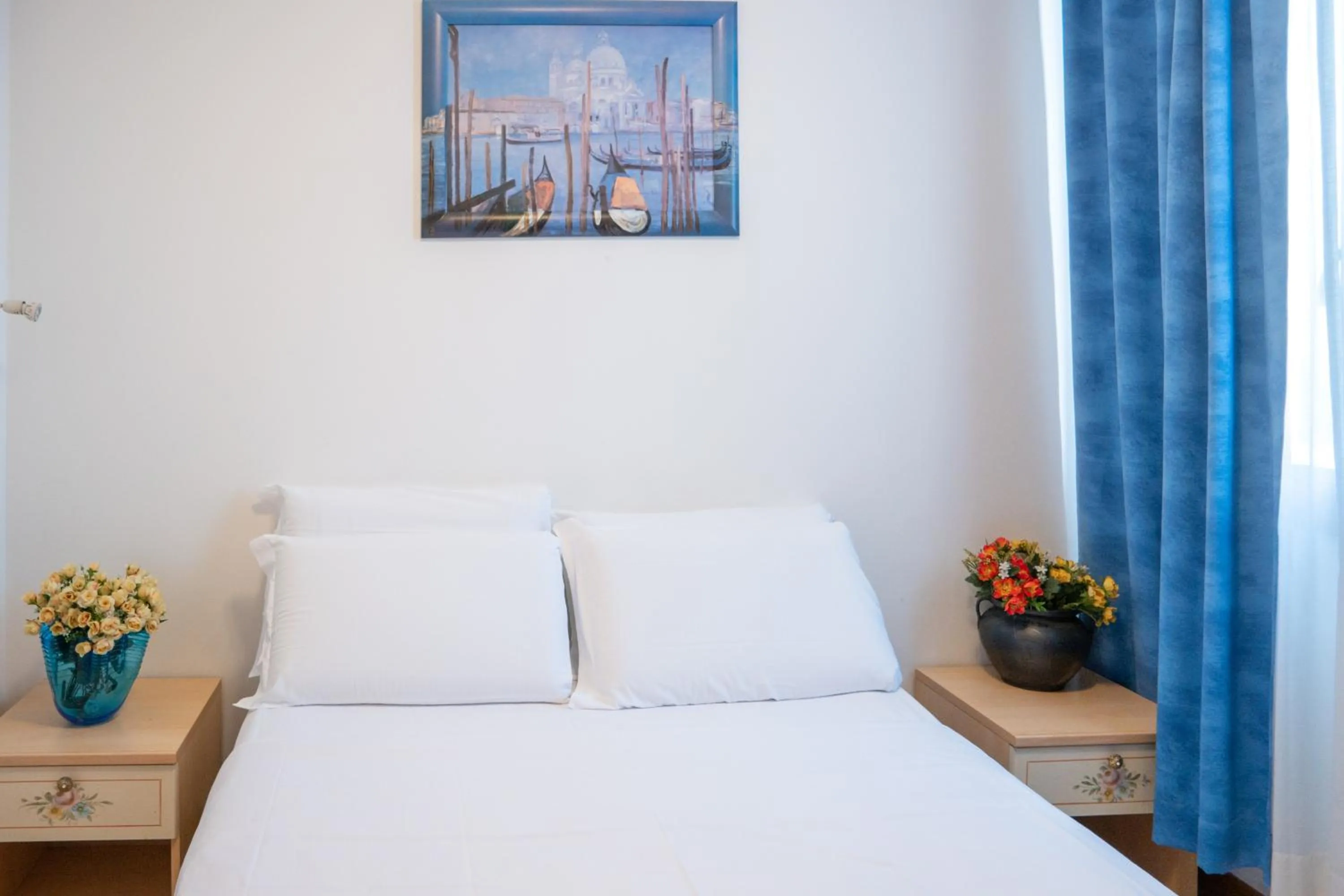 Bed in Hotel New Aurora Venice