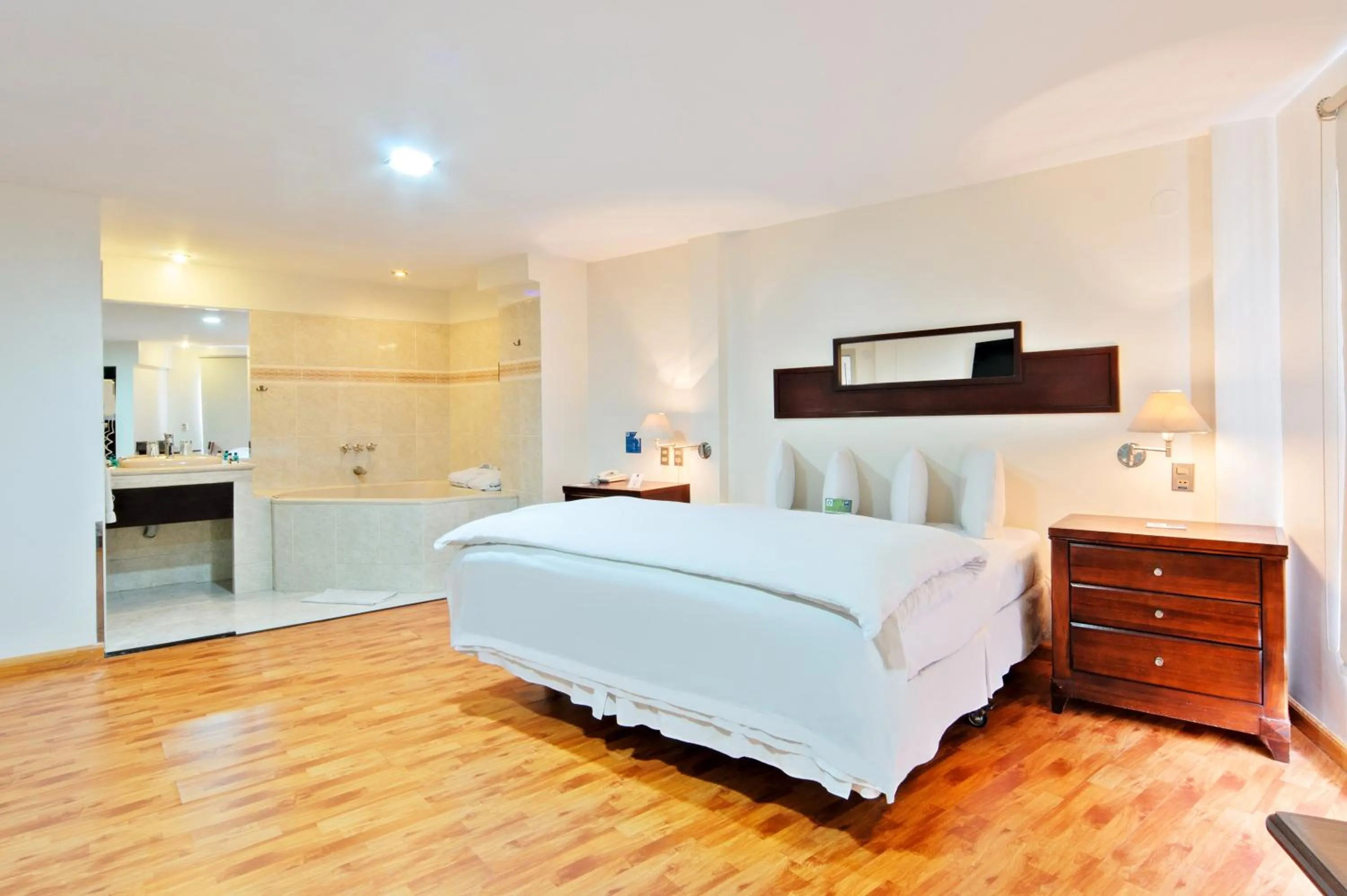 Bed in Hotel LP Columbus