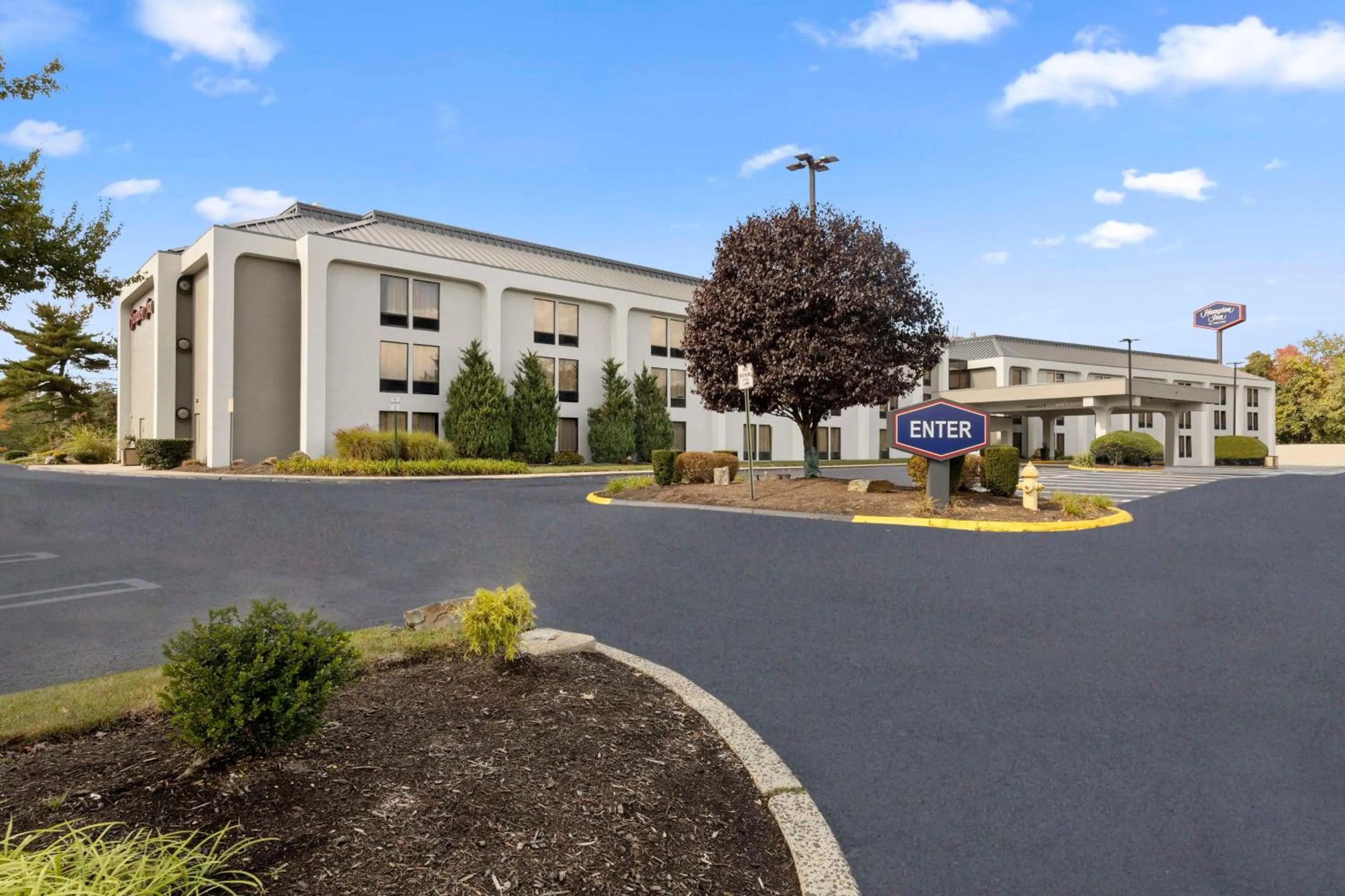 Property building in Hampton Inn by Hilton Milford