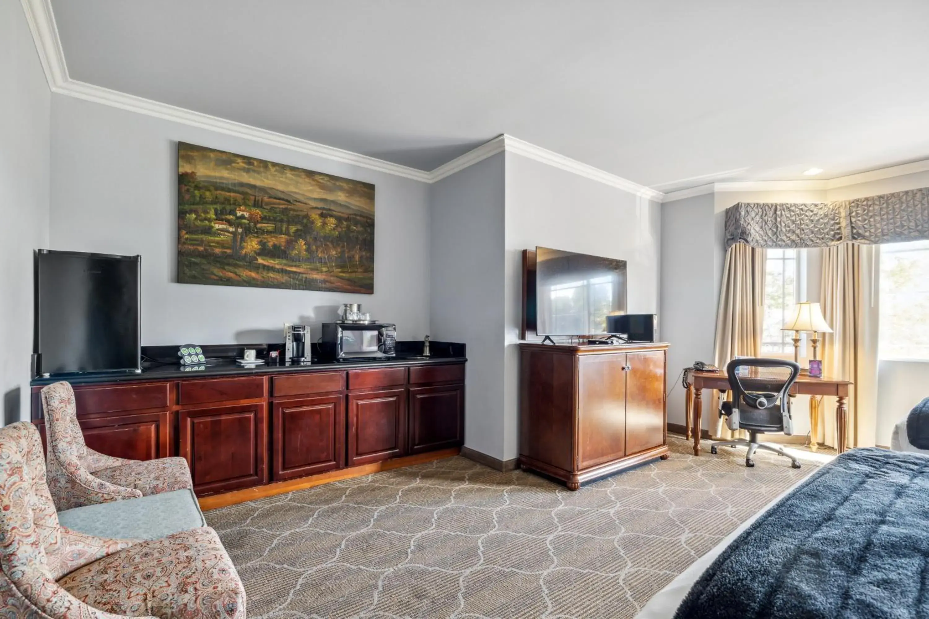 Queen Suite with Two Queen Beds - Non Smoking in Villa Montes Hotel Queen Suite with Two Queen Beds - Non Smoking in Villa Montes Hotel