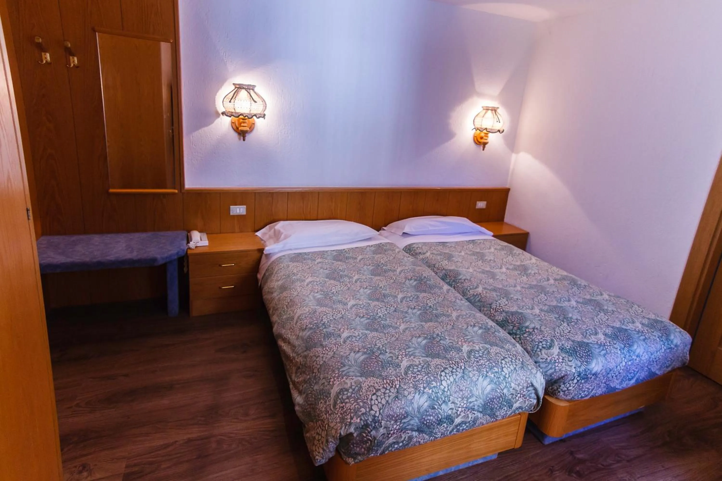 Photo of the whole room, Bed in Hotel Ottoz Meublé