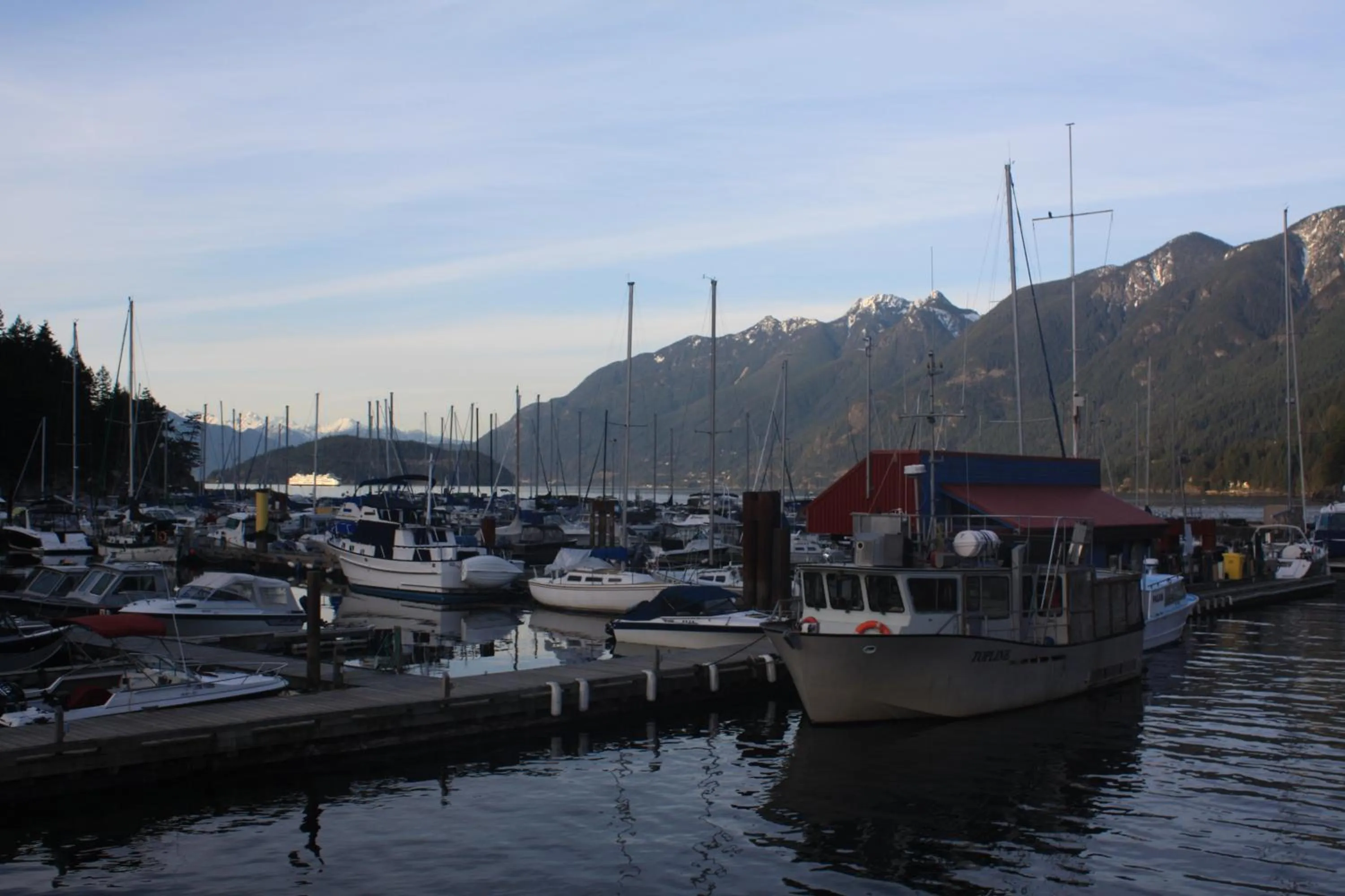Mountain view in The Classic Horseshoe Bay Motel