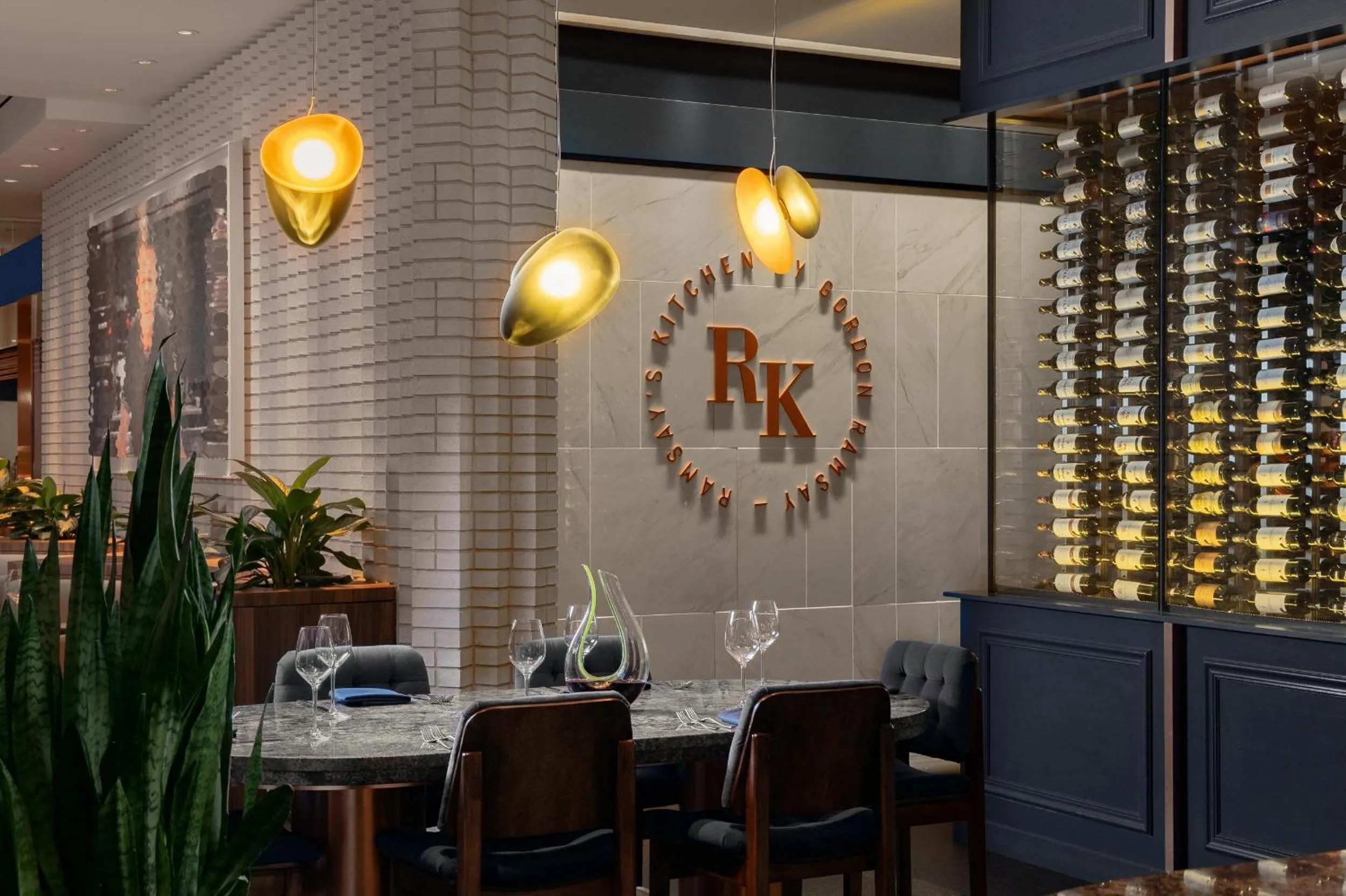 Restaurant/places to eat in Mandarin Oriental, Boston