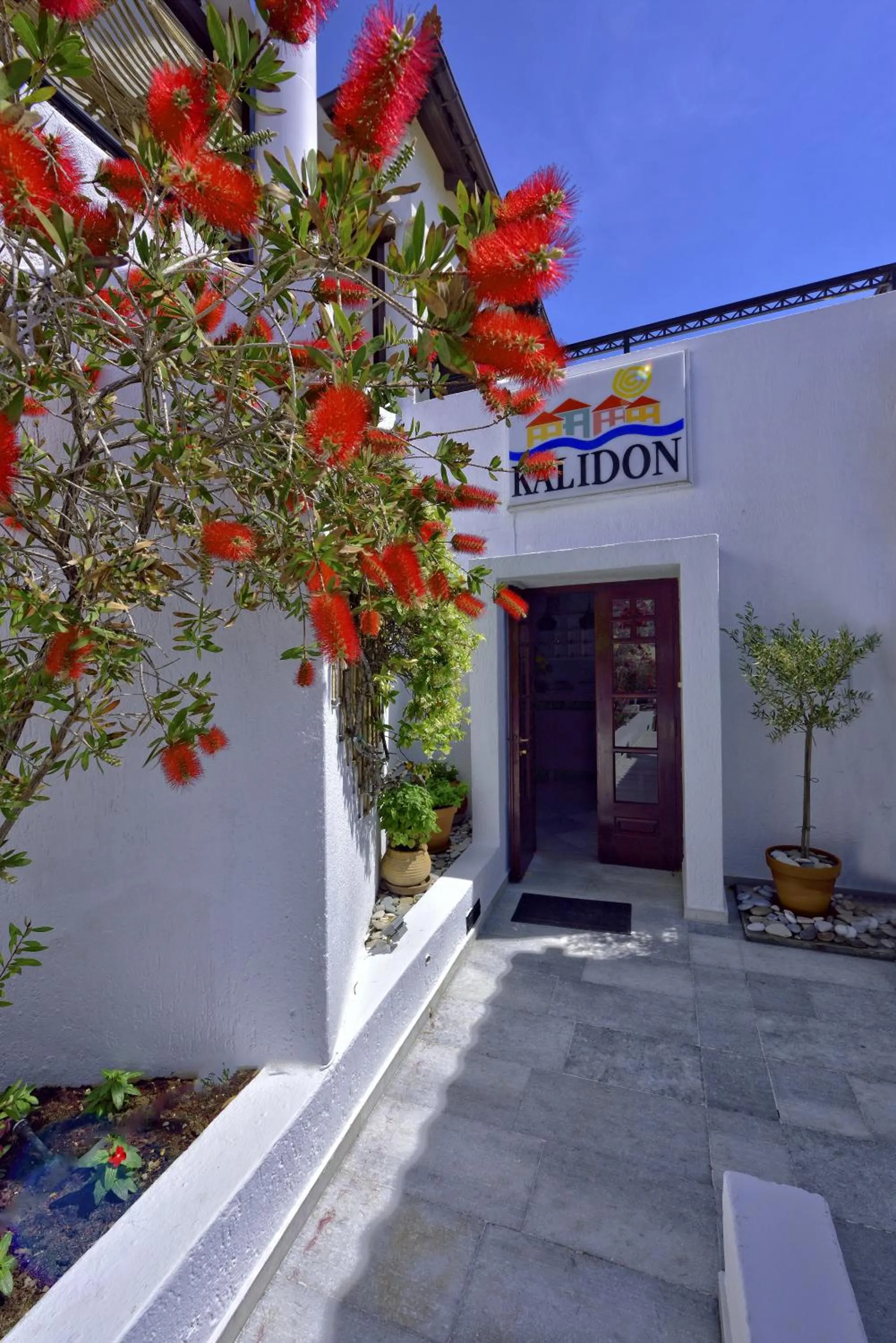 Facade/entrance in Kalidon beach Hotel