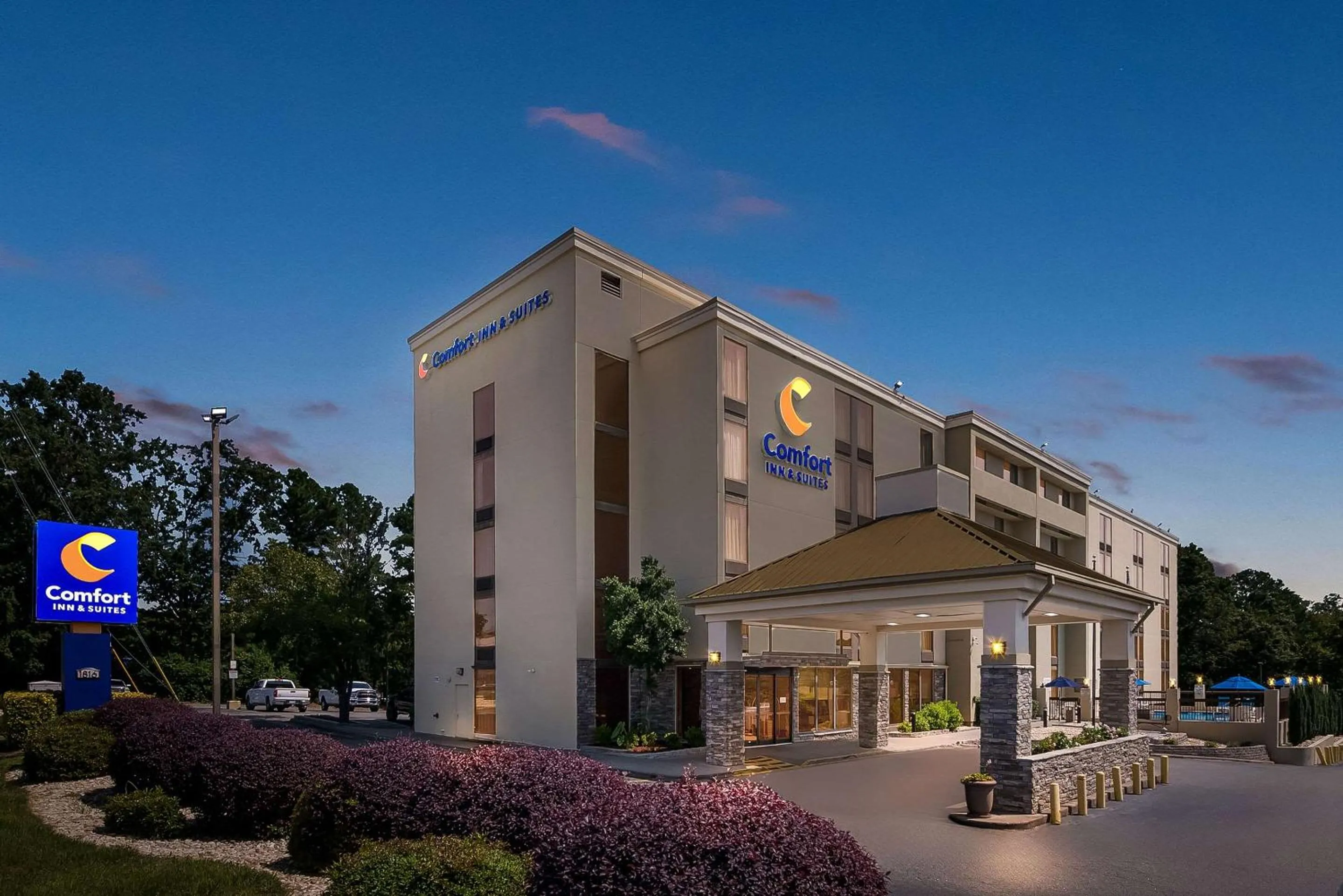 Property building in Comfort Inn & Suites Durham near Duke University