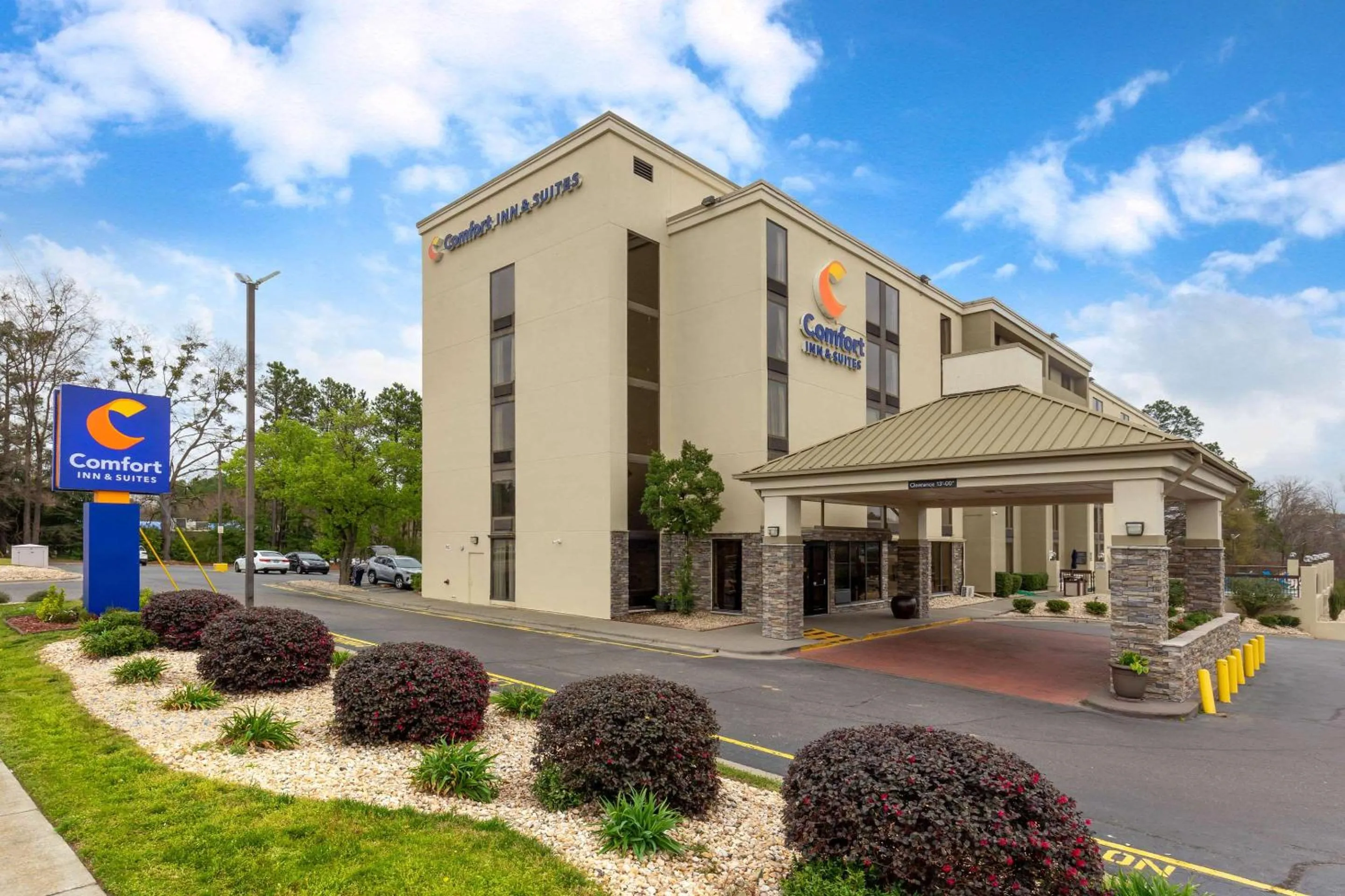 Property building in Comfort Inn & Suites Durham near Duke University