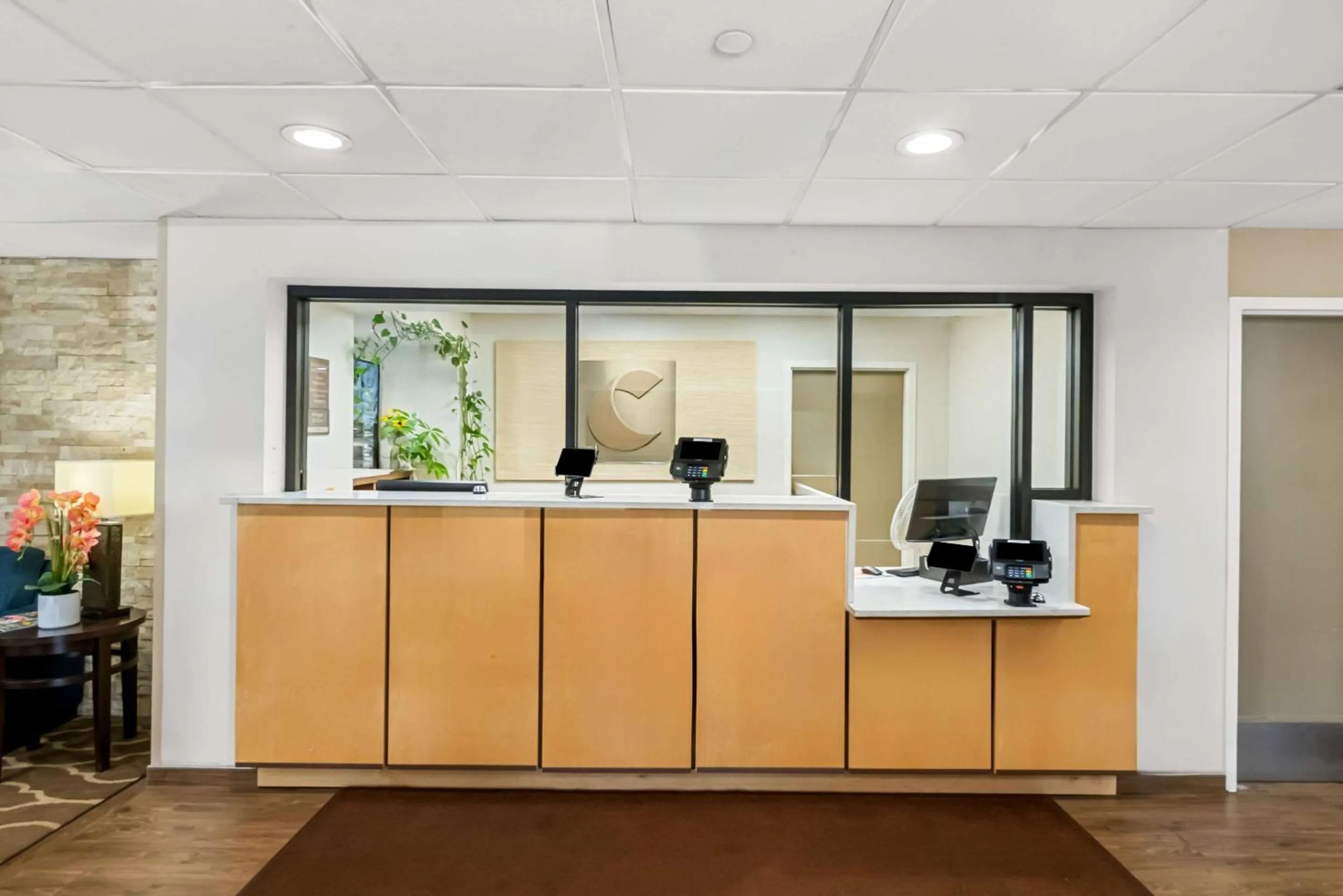 Lobby or reception in Comfort Inn & Suites Durham near Duke University