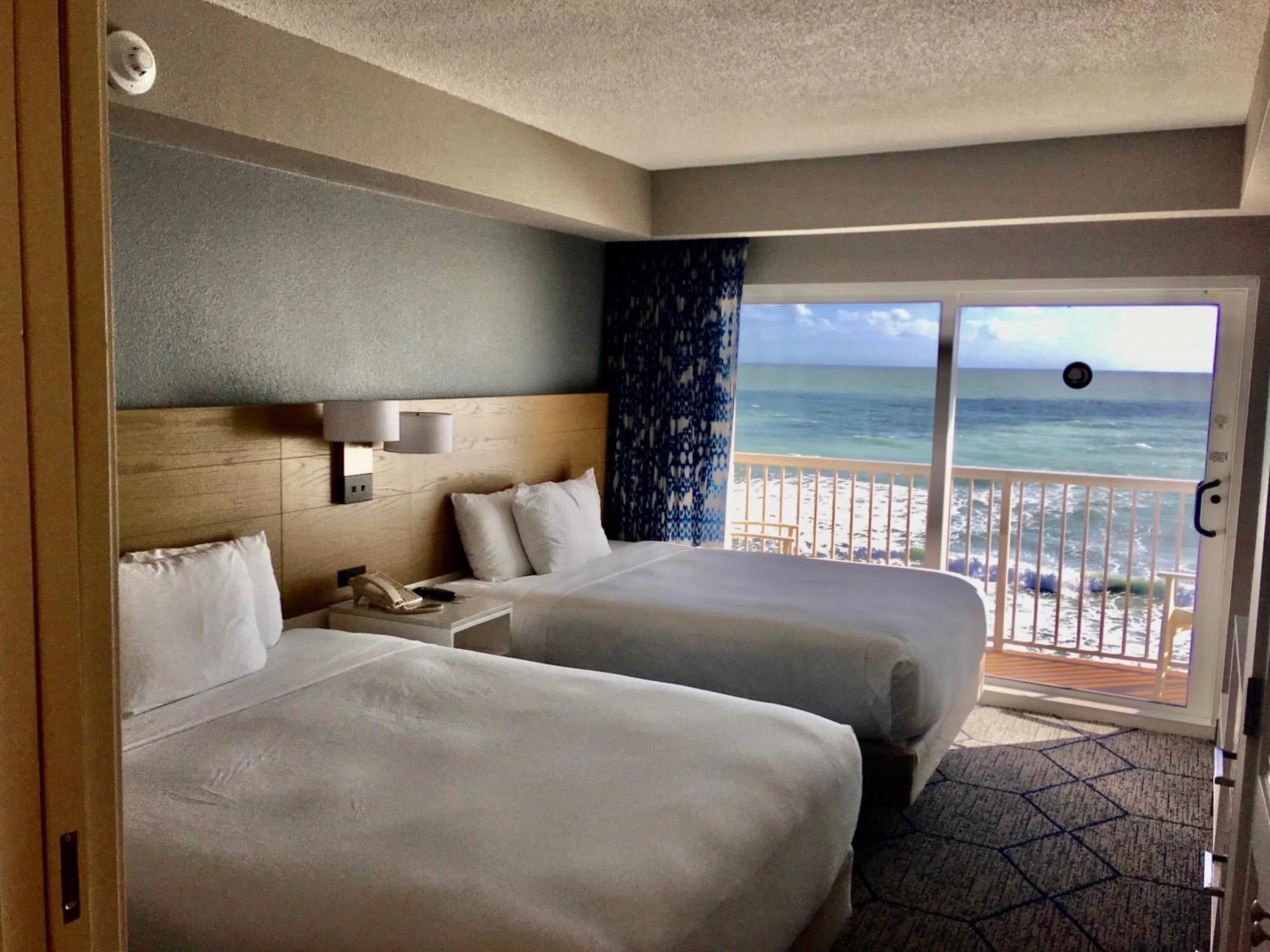 Natural landscape, Bed in DoubleTree Suites by Hilton Melbourne Beach Oceanfront