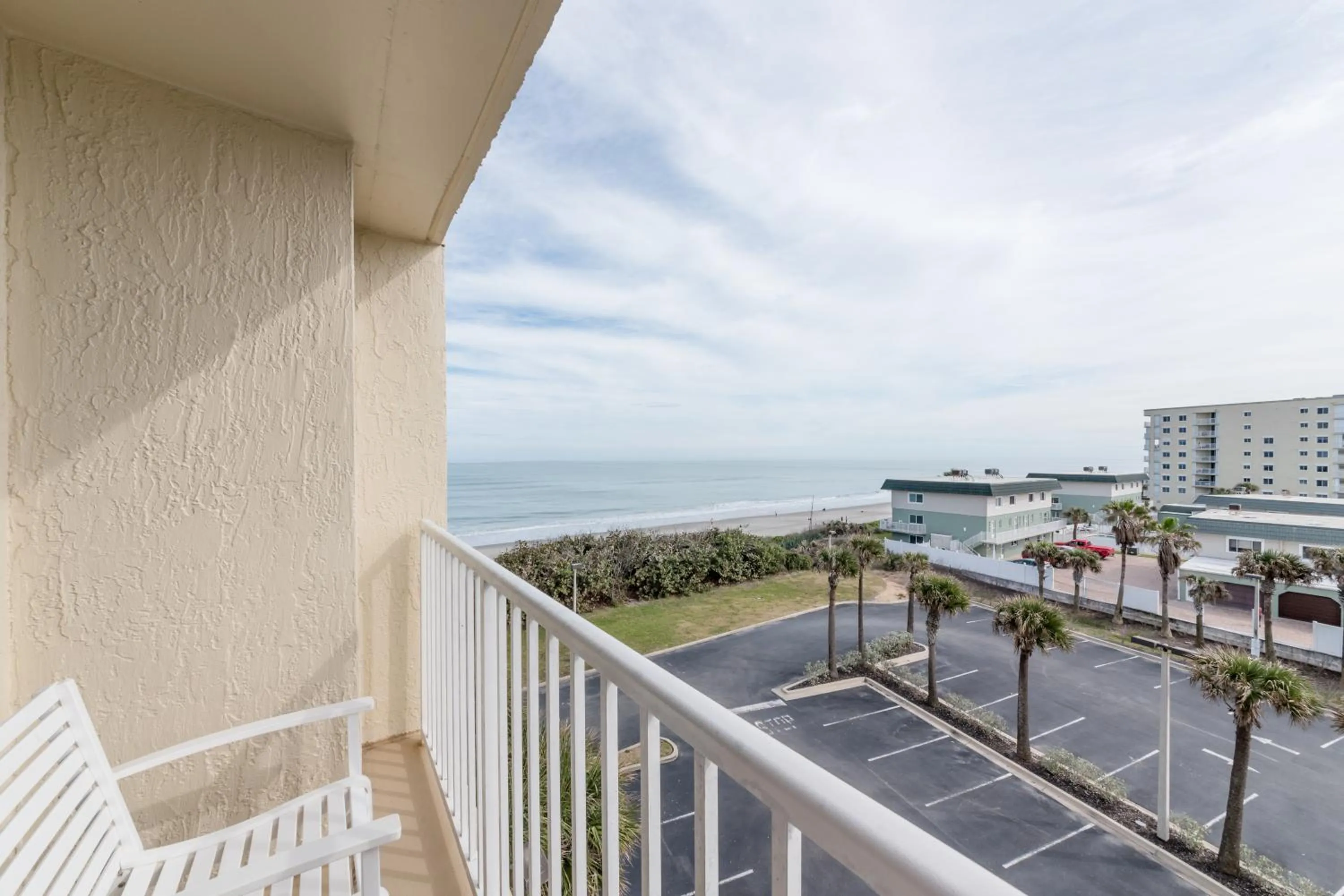 Street view in DoubleTree Suites by Hilton Melbourne Beach Oceanfront