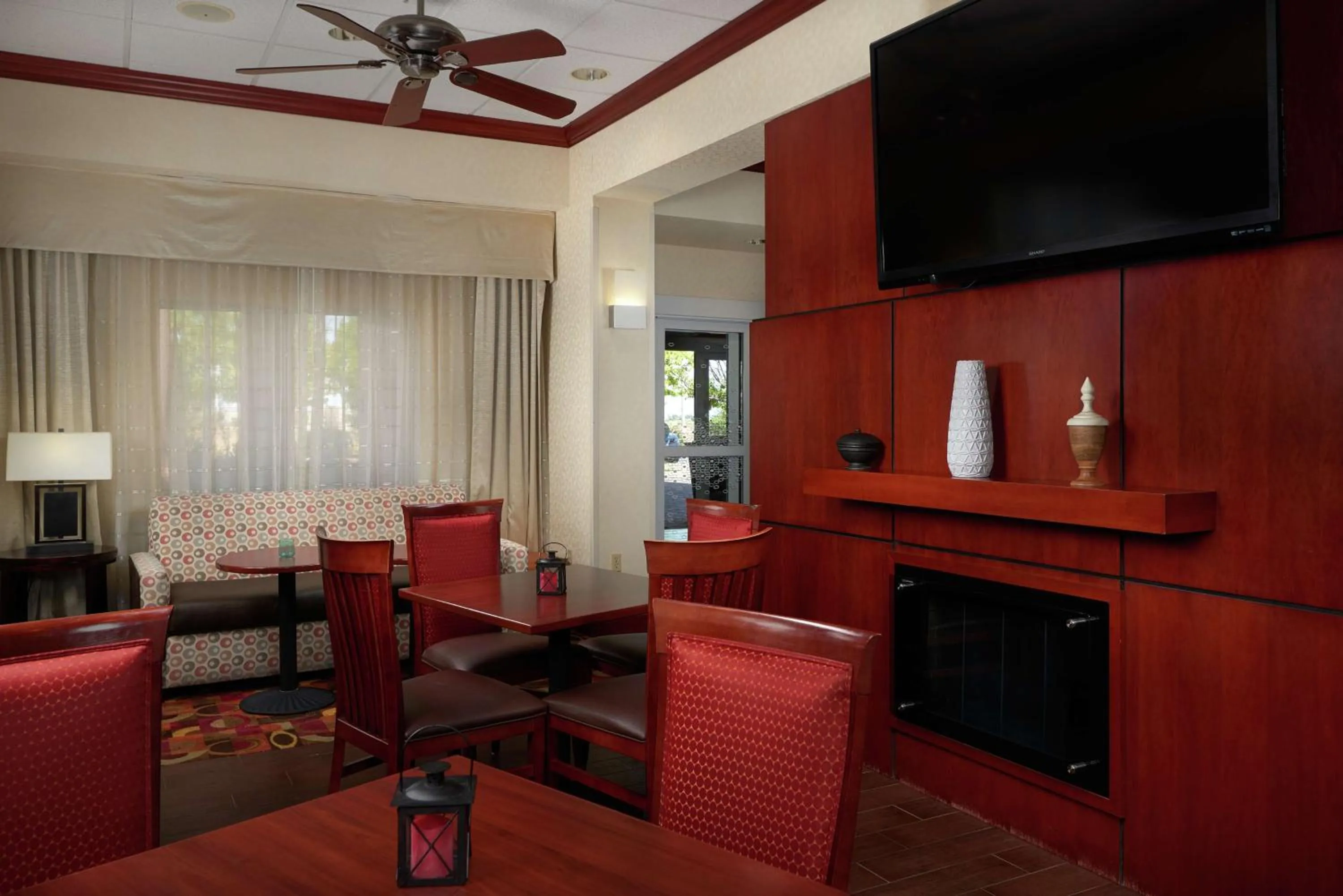 Lobby or reception in Hampton Inn & Suites Roswell