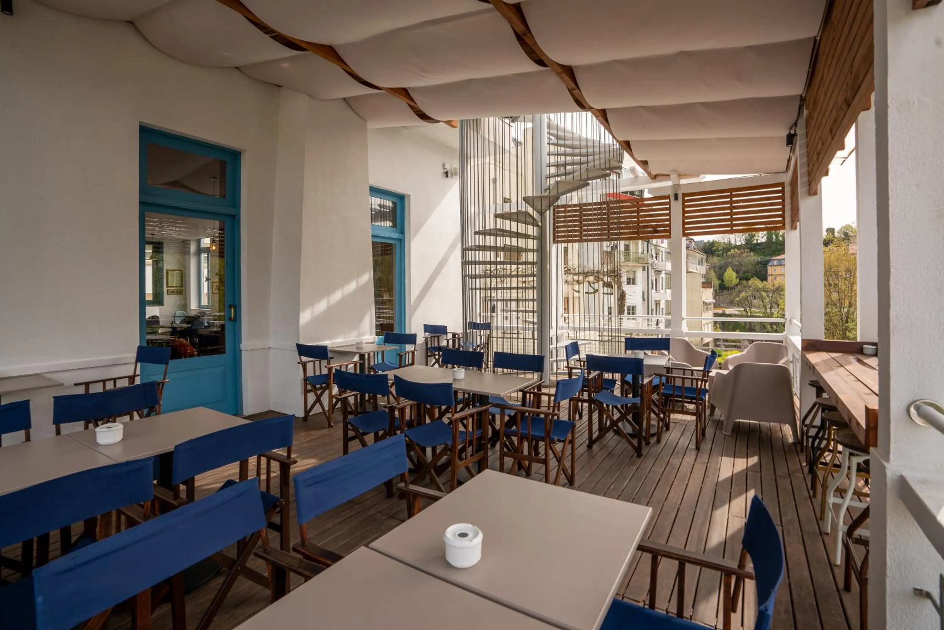 River view in Des Arts