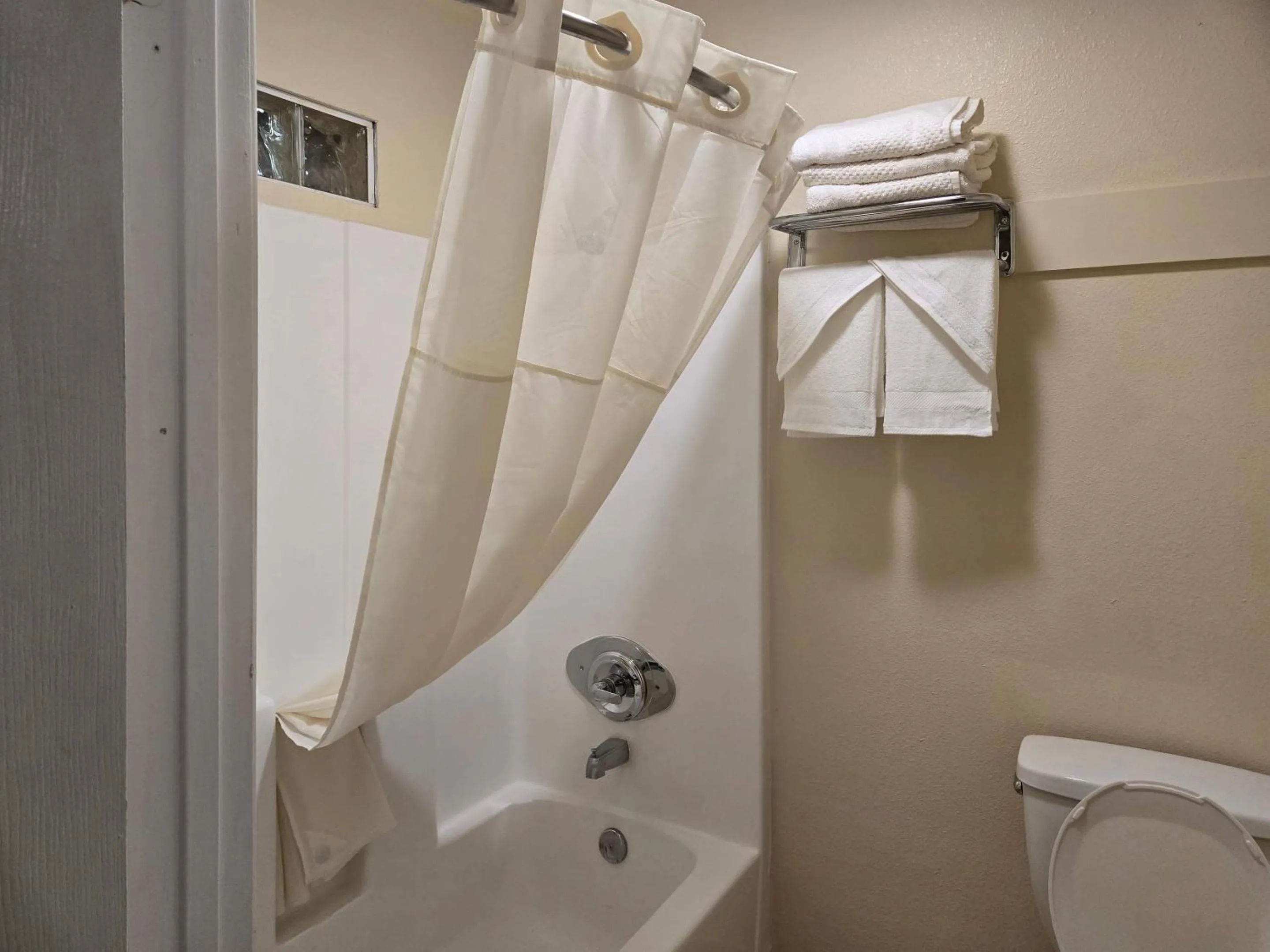 Bedroom in Rodeway Inn & Suites Blythe I-10