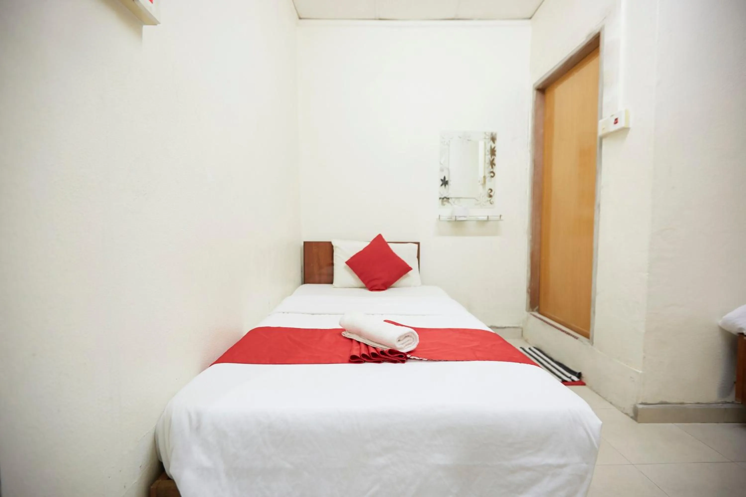 Bedroom, Bed in Jerteh Hotel, Terengganu