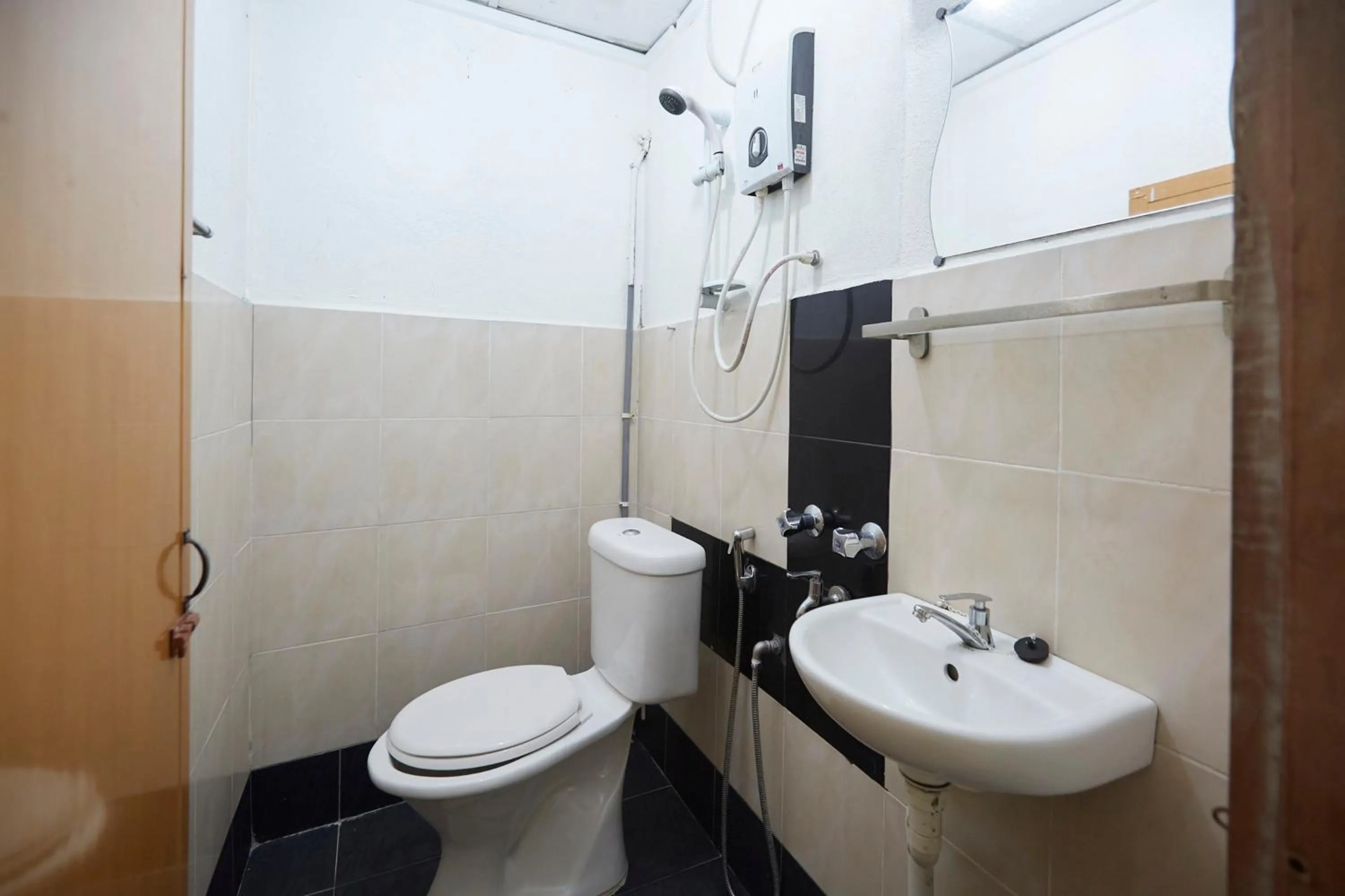 Shower in Jerteh Hotel, Terengganu